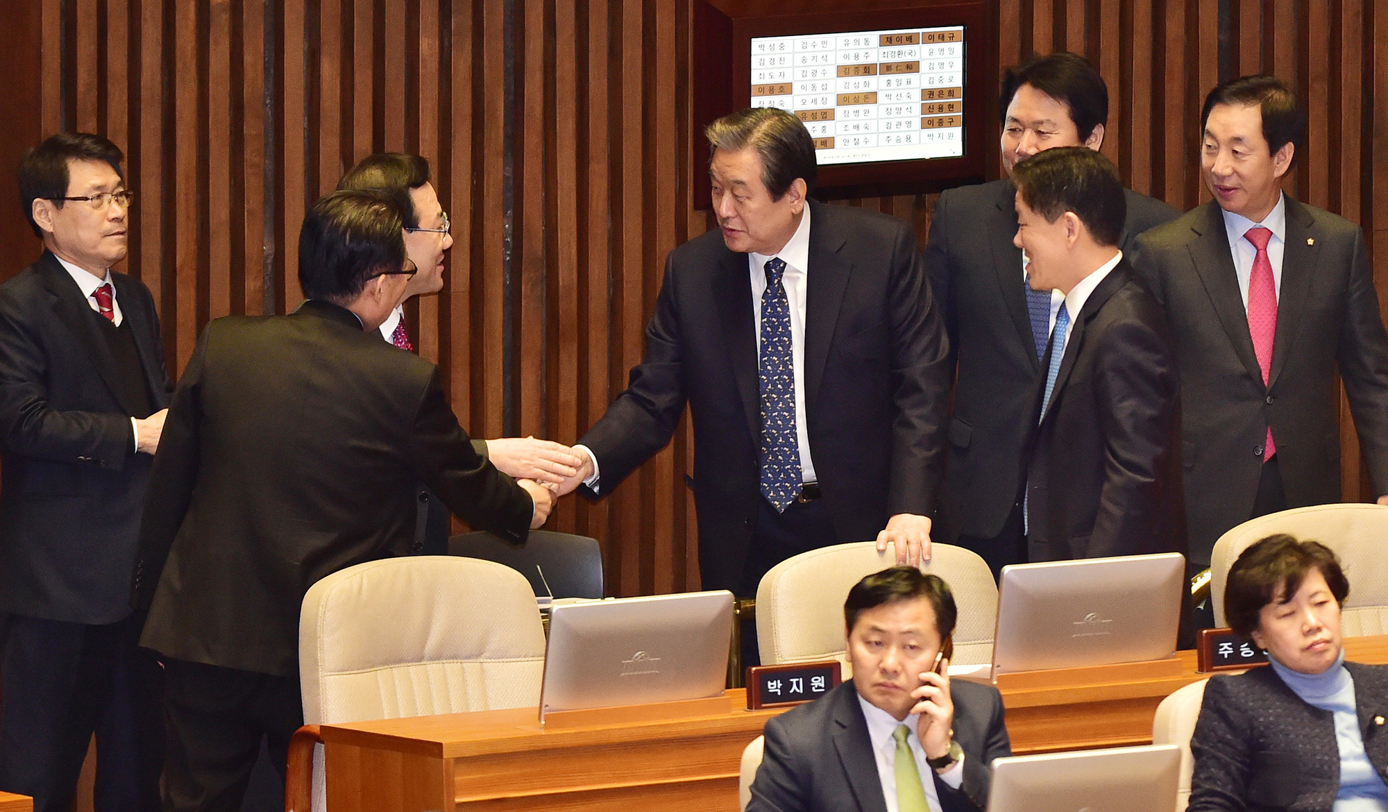 정치;국회;본회의;대정부질문;경제분야