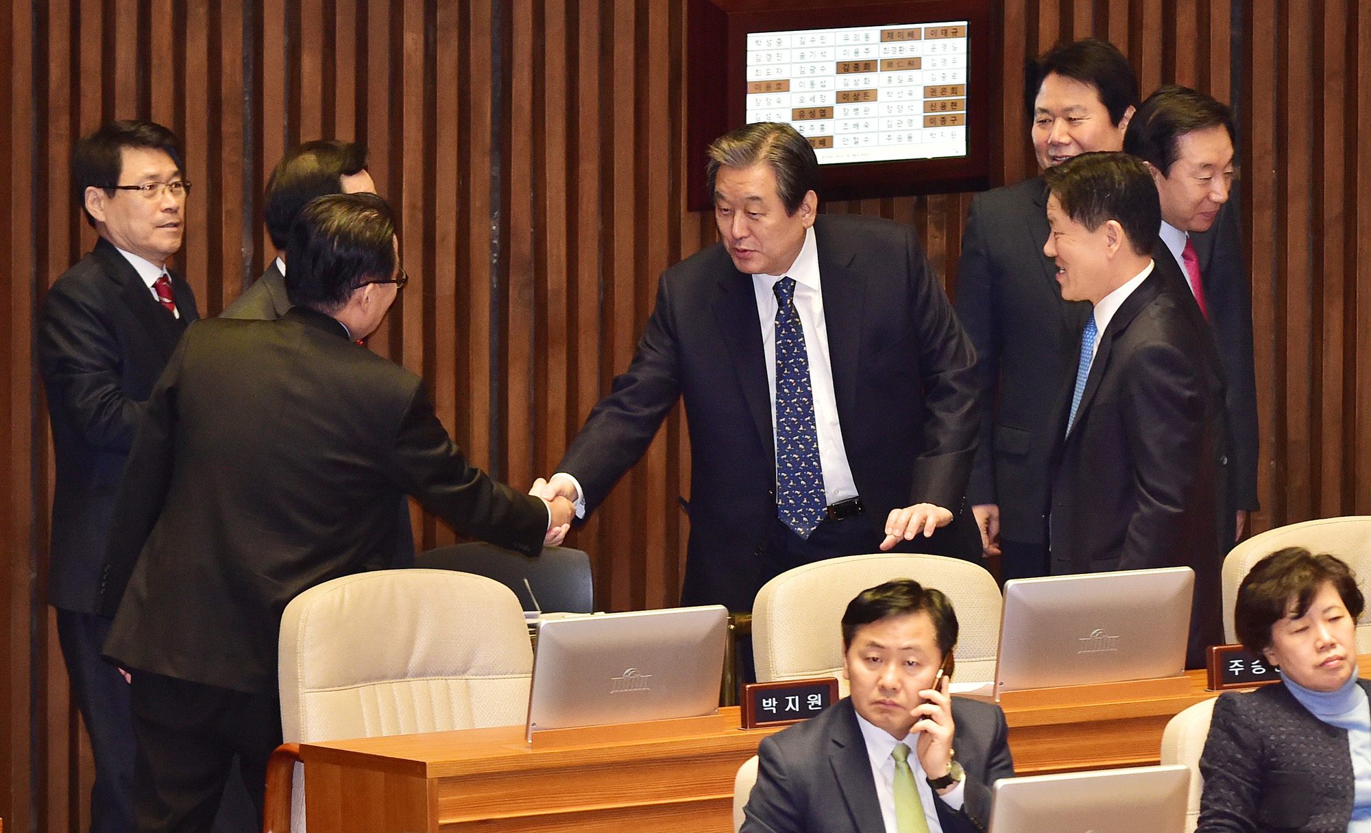 정치;국회;본회의;대정부질문;경제분야