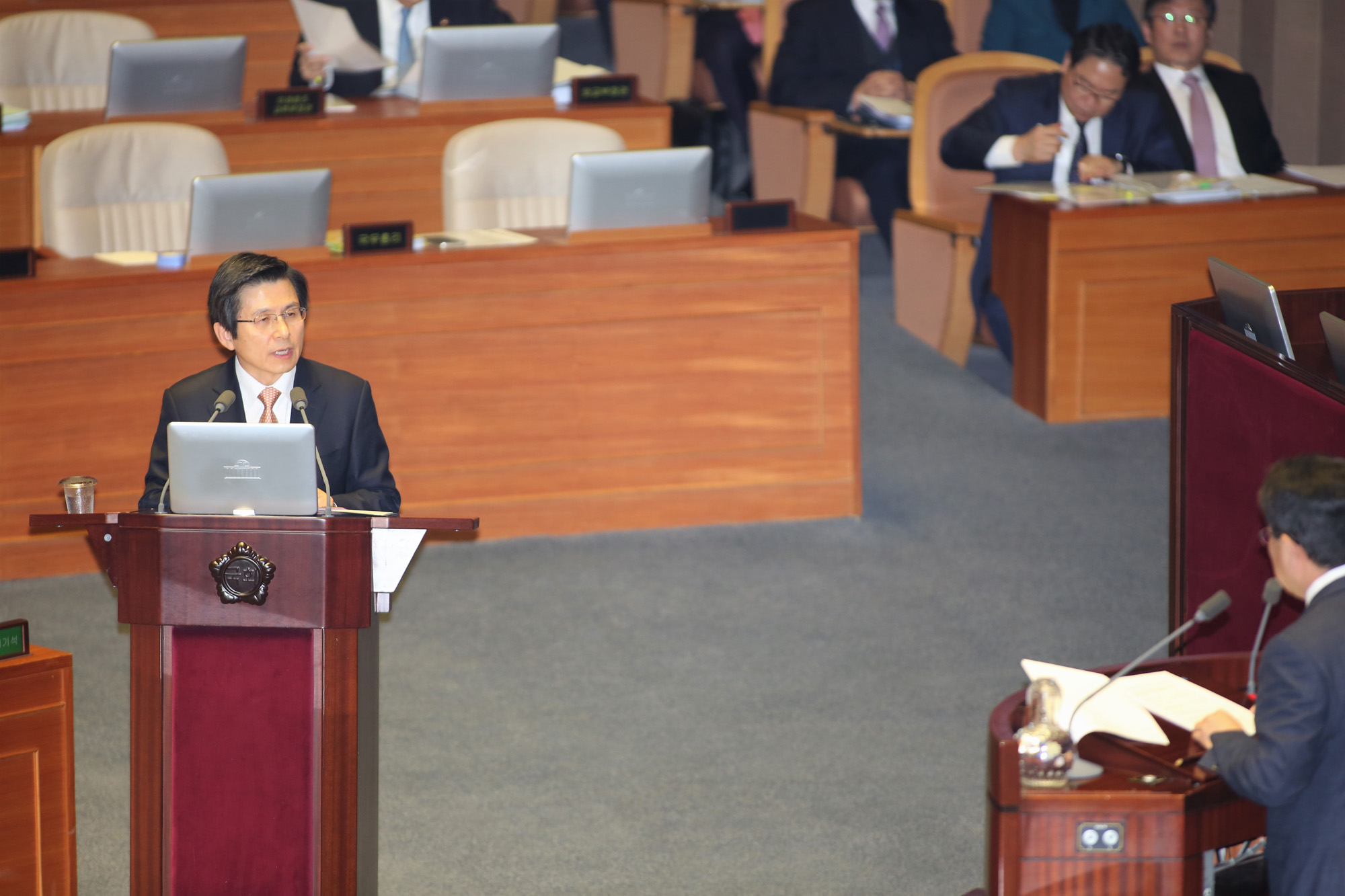 정치;국회;황교안;국무총리;권한대행;대정부질문