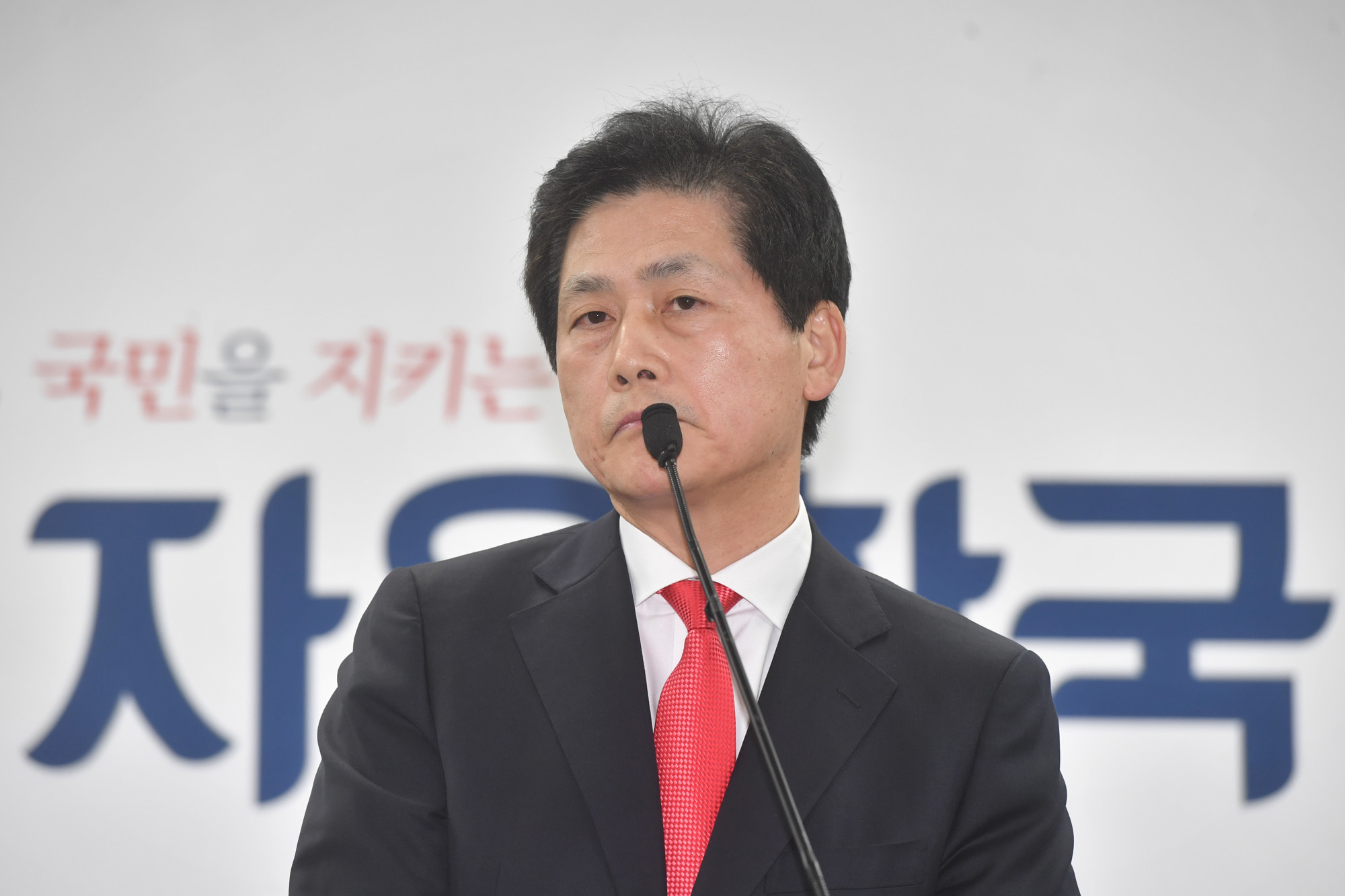 정치;김진;대선출마;자유한국당김진