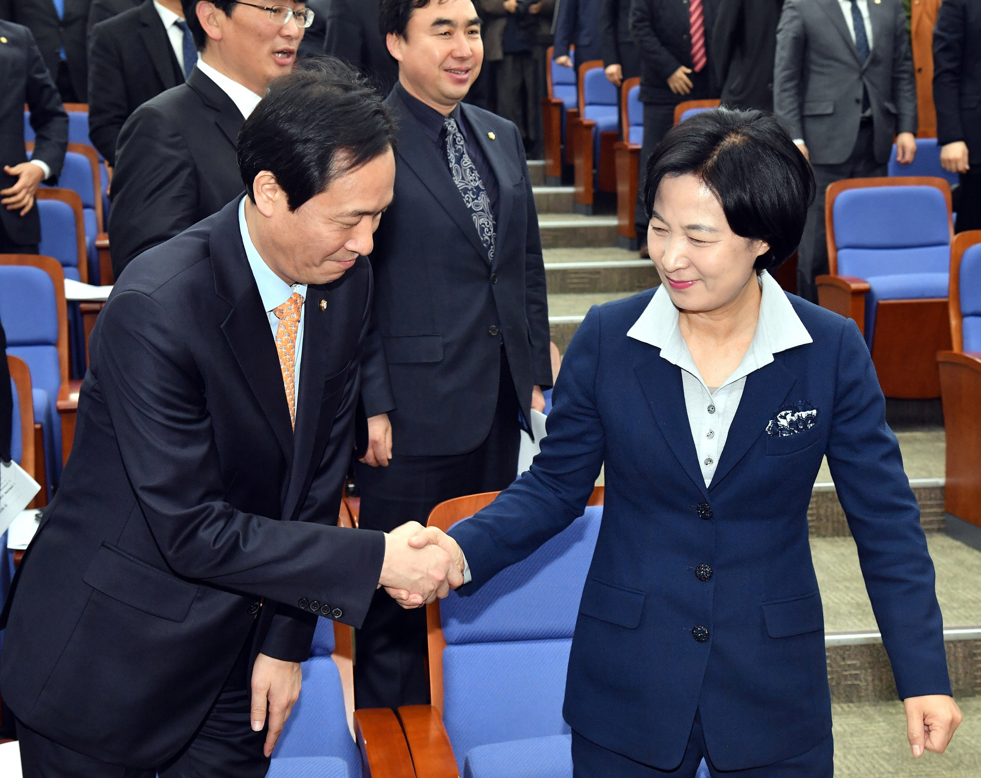 정치;국회;더불어민주당의원총회;추미애