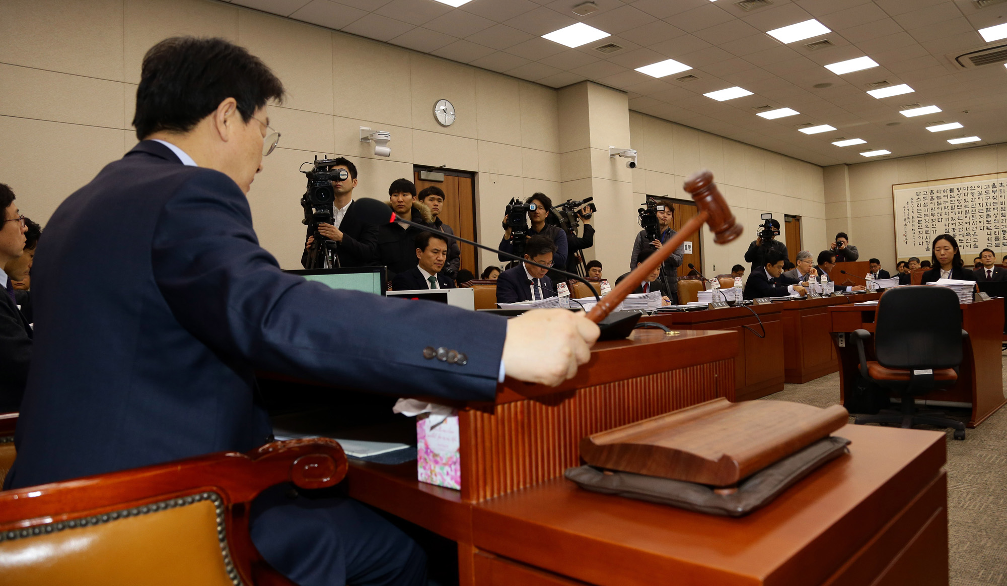 정치;국회;법제사법위원회;특검기간연장