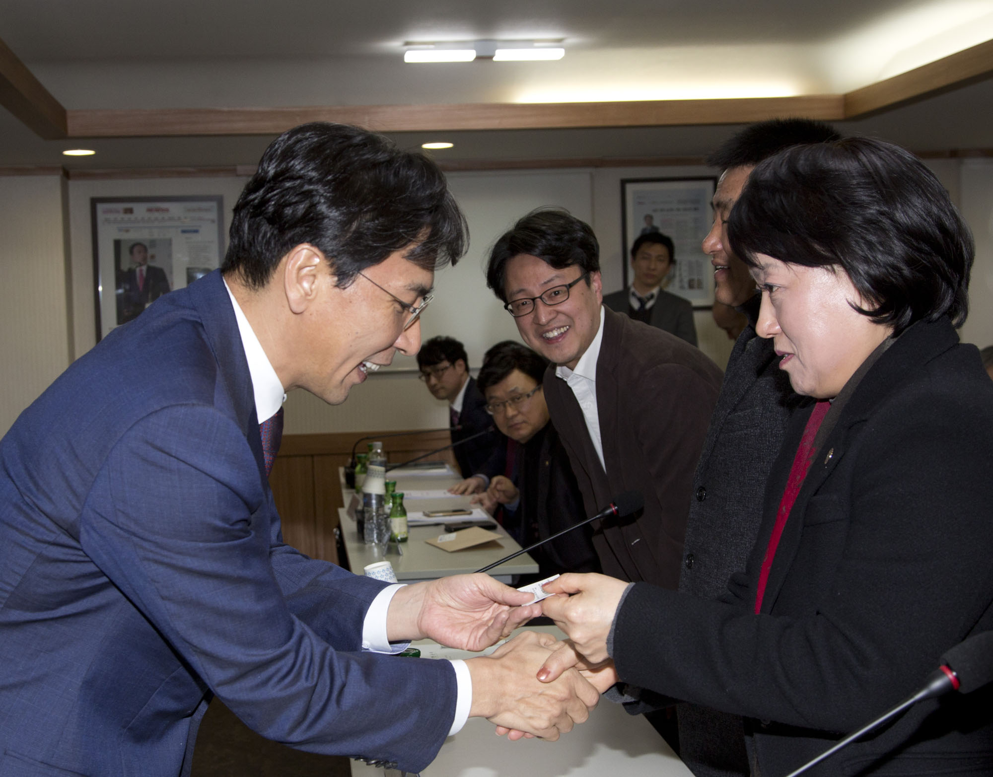 정치;대선;더불어민주당;더민주당;대선후보;안희정;충남도지사