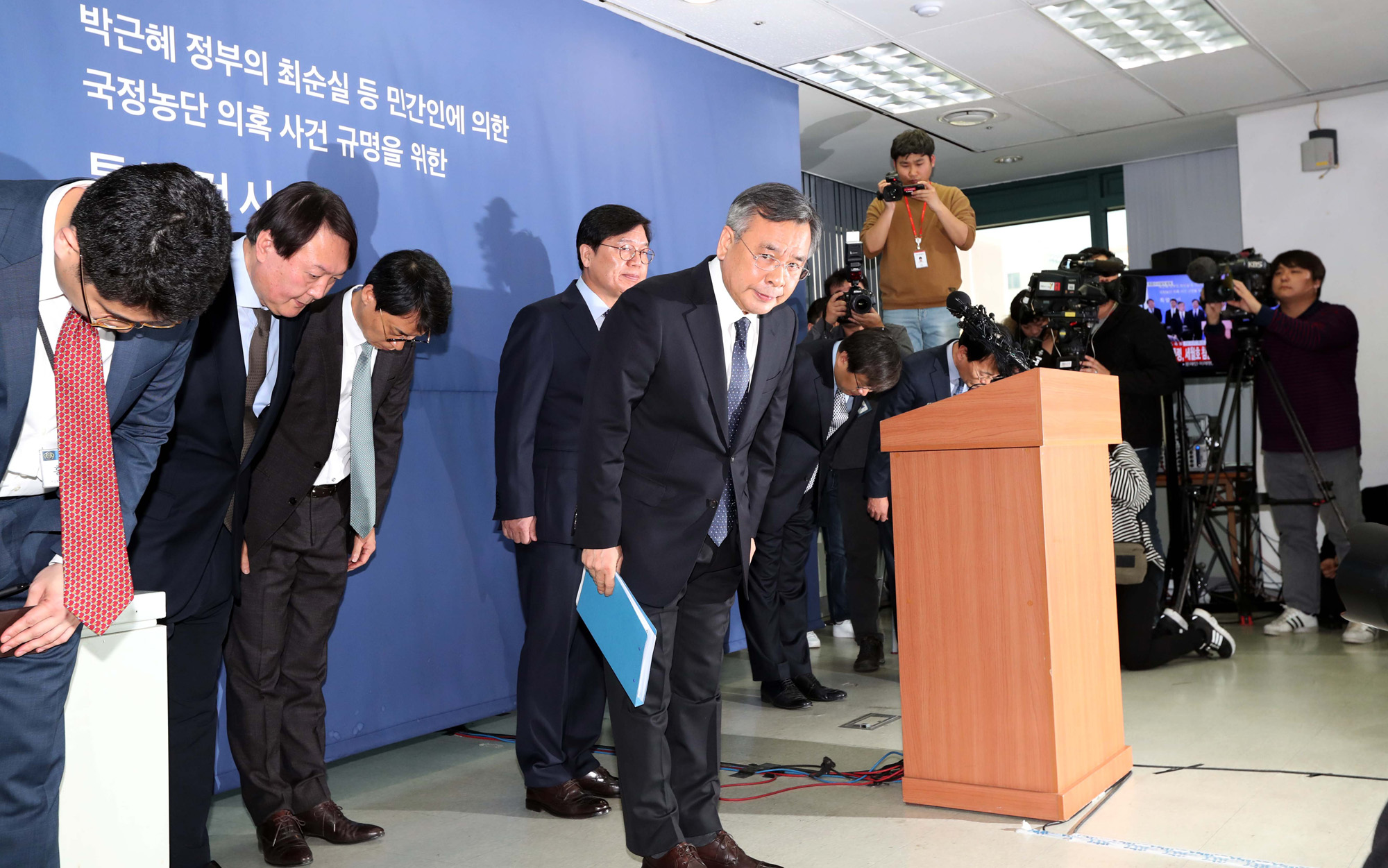 정치;법조;사건사고;최순실국정농단;박근혜정부;박근혜게이트;최순실게이트;비선실세;최순실국정농단수사;박영수특검팀;특검수사결과발표