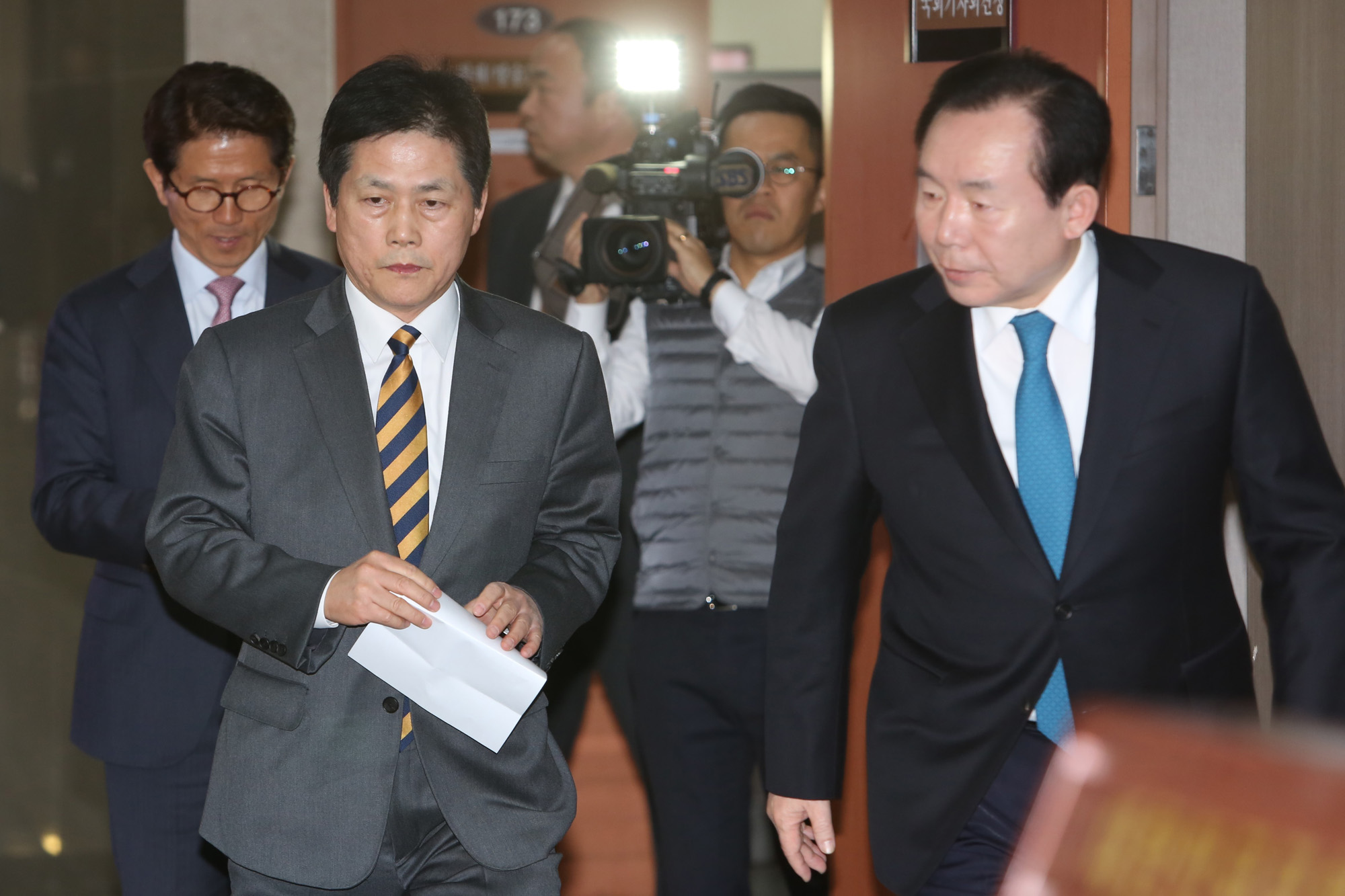 정치;국회;김문수;김진;이인제;자유한국당