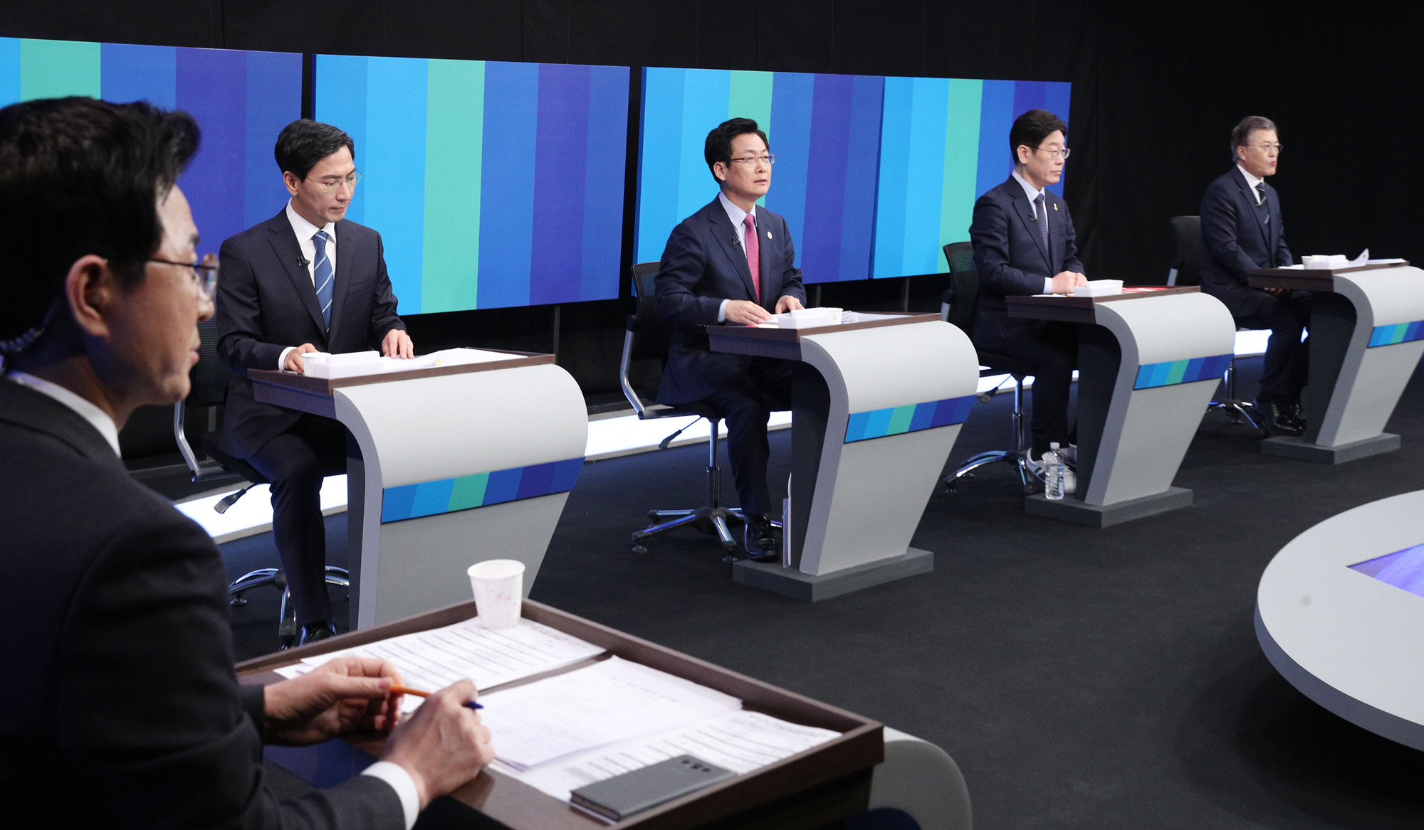 정치;더불어민주당;경선후보토론회