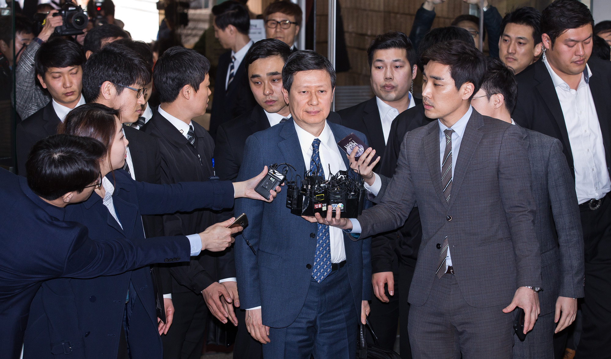 사회/경제/기업/비리/롯데총수일가첫정식재판/