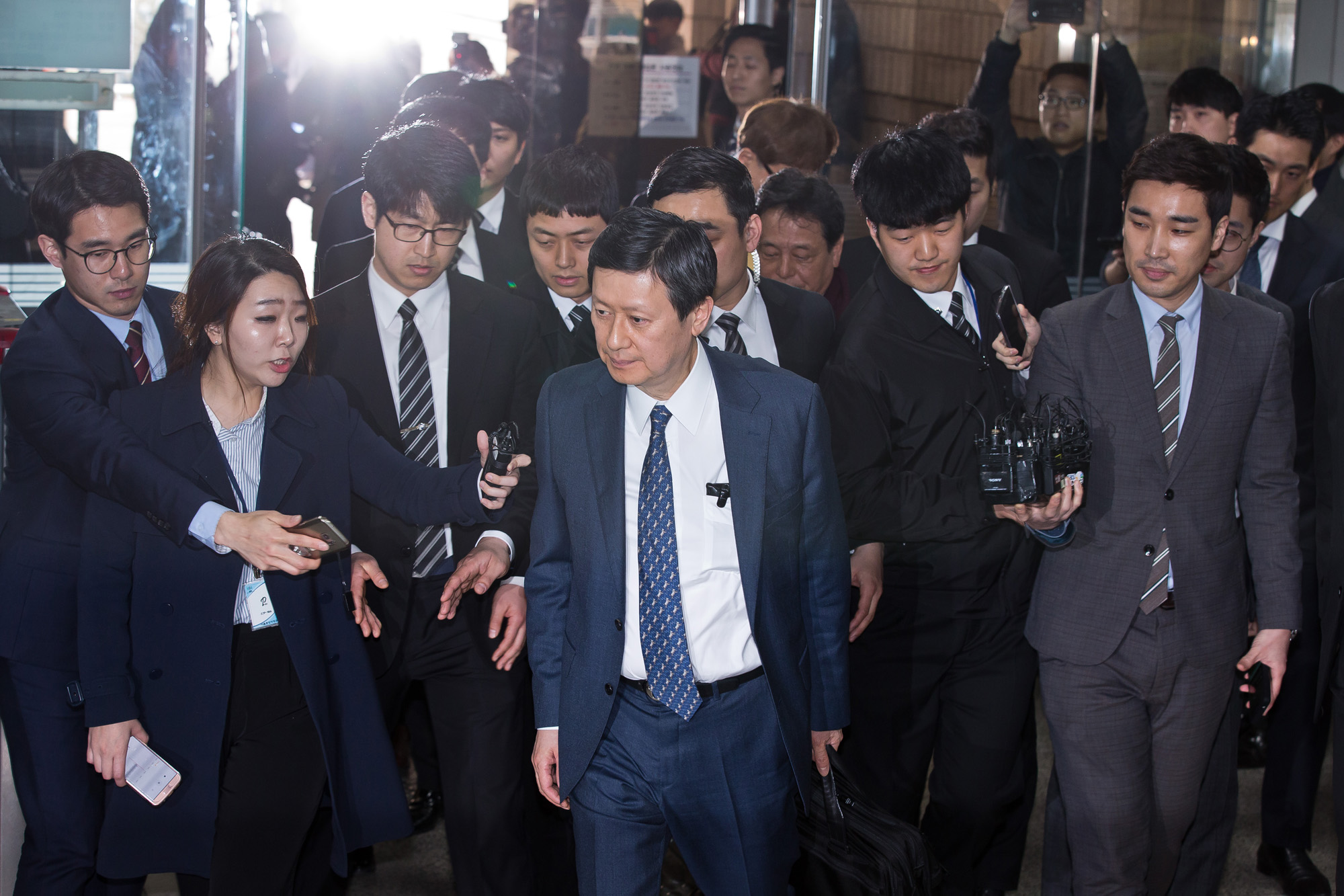 사회/경제/기업/비리/롯데총수일가첫정식재판/