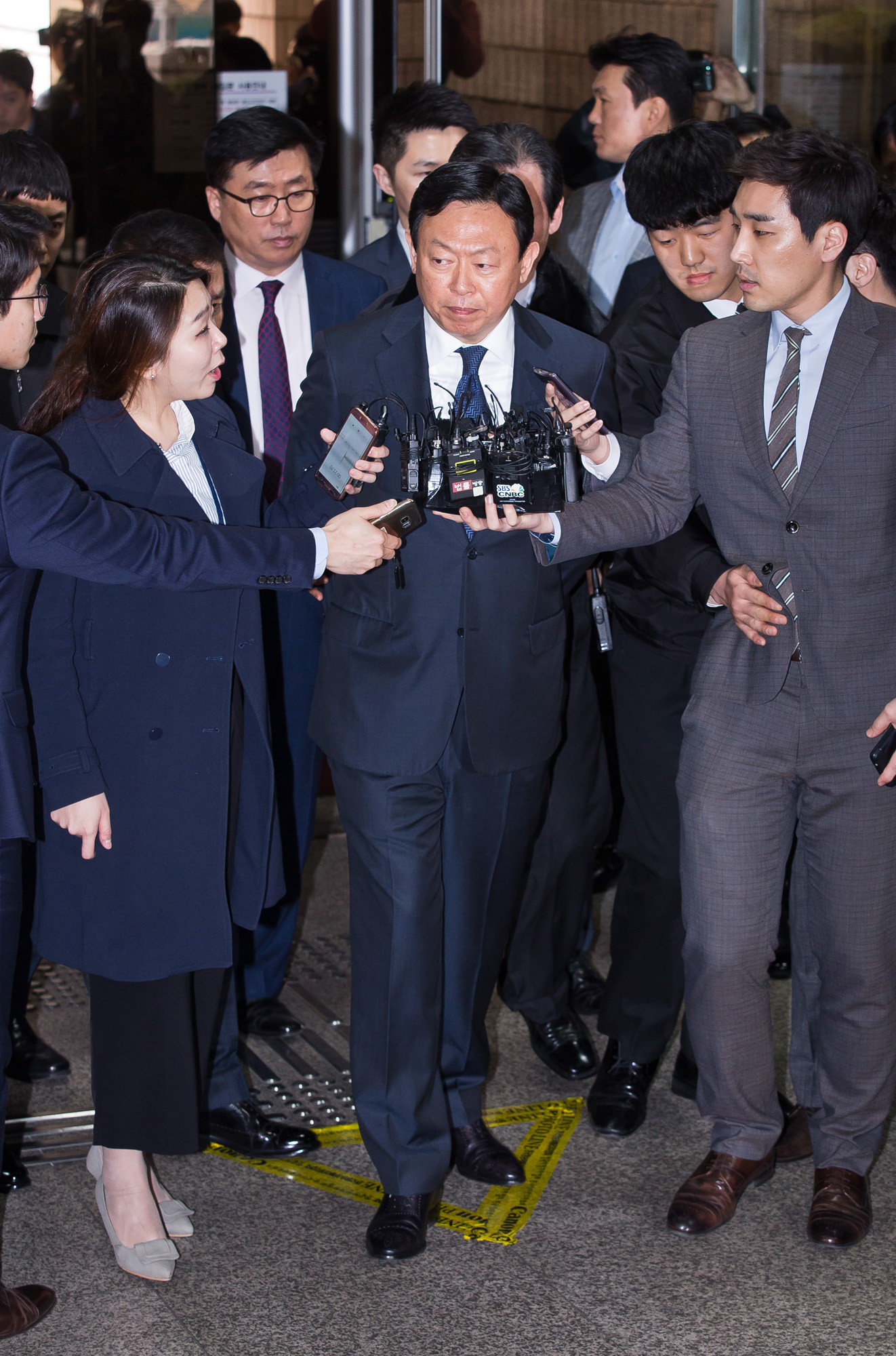 사회/경제/기업/비리/롯데총수일가첫정식재판/