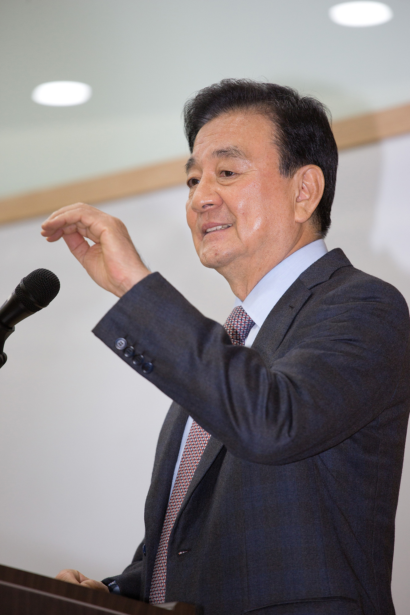 정치;신문;중앙일보;홍석현;강연