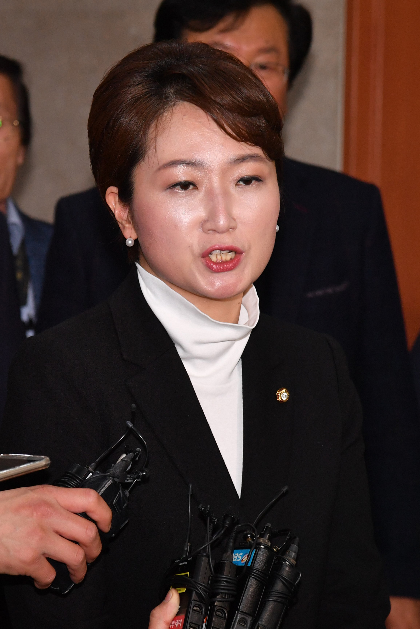 정치;국회;더불어민주당탈당;이언주;이언주눈물