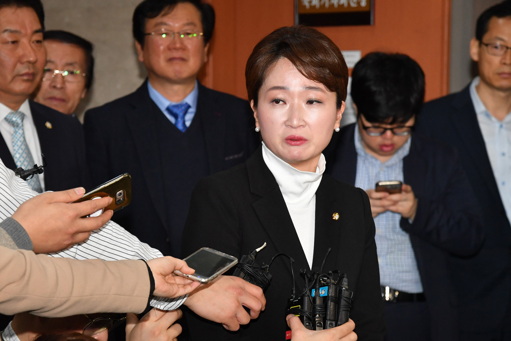 정치;국회;더불어민주당탈당;이언주;이언주눈물