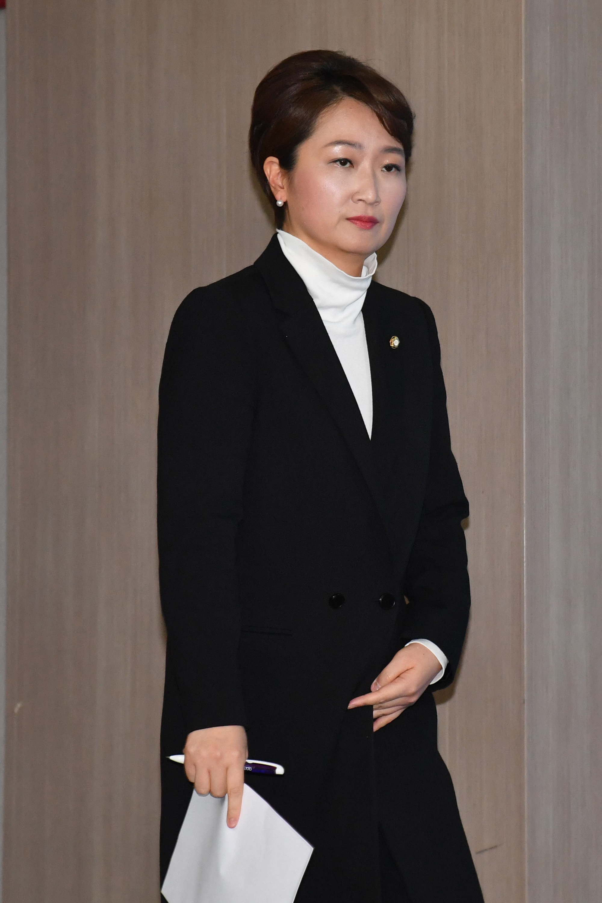 정치;국회;더불어민주당탈당;이언주;이언주눈물