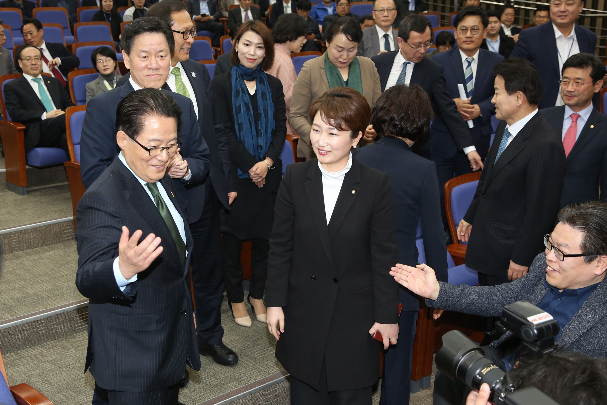 정치;국민의당;이언주;안철수;이언주입당;박지원