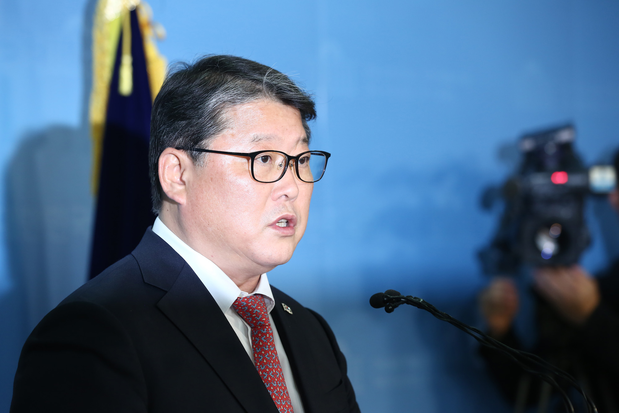 정치;국회;조원진;새누리당;정미홍;대선출마