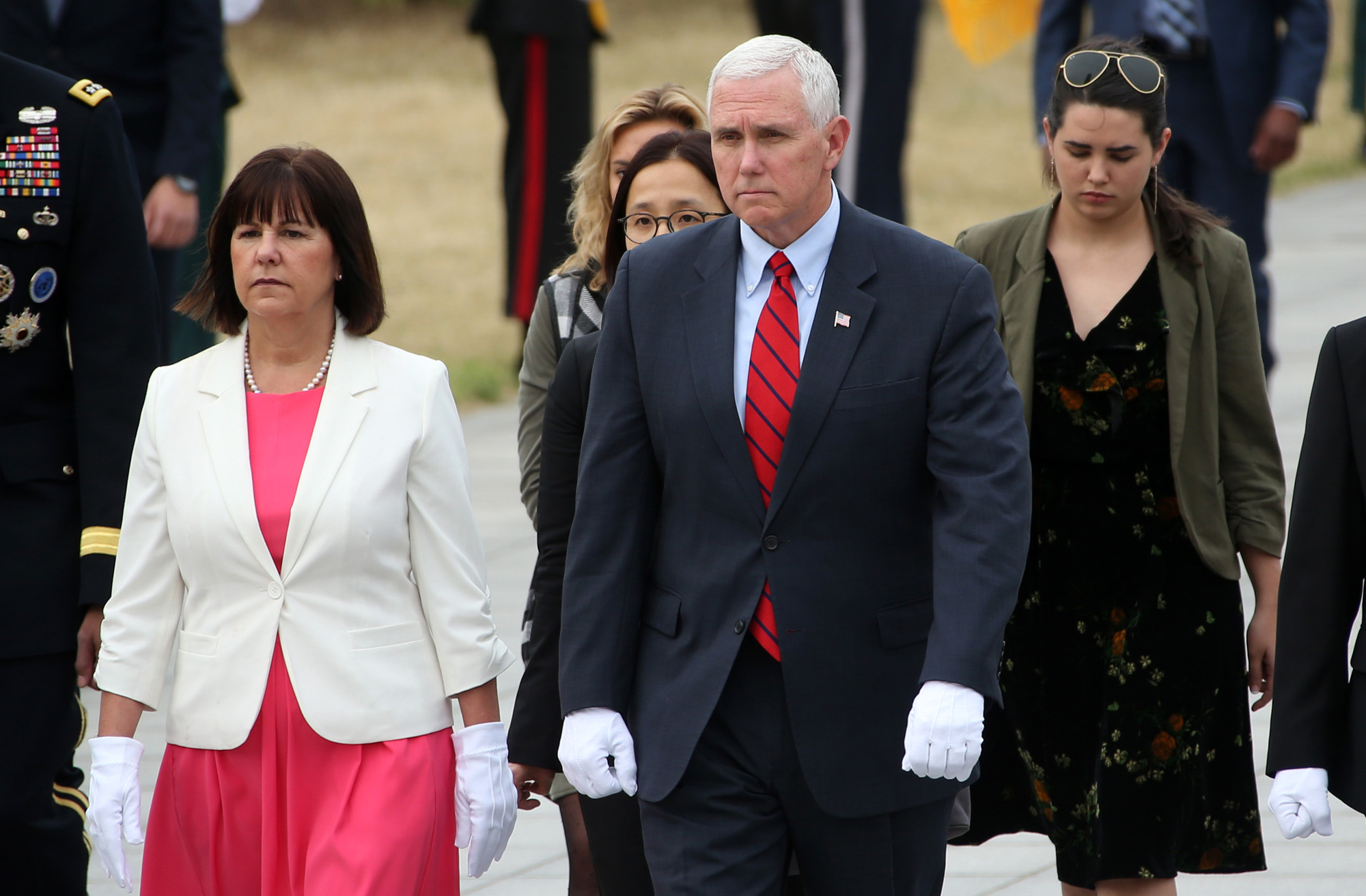 정치;마이크펜스;미국부대통령;현충원