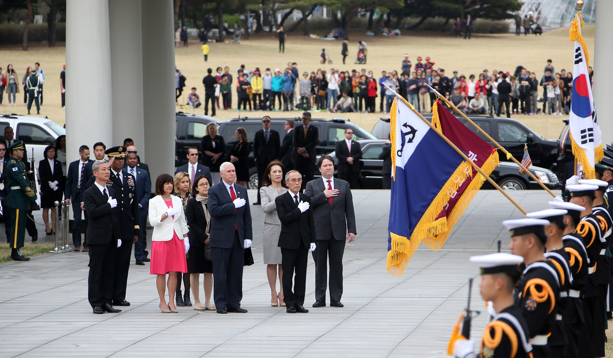 마이크펜스;미 부통령;현충원;참배
