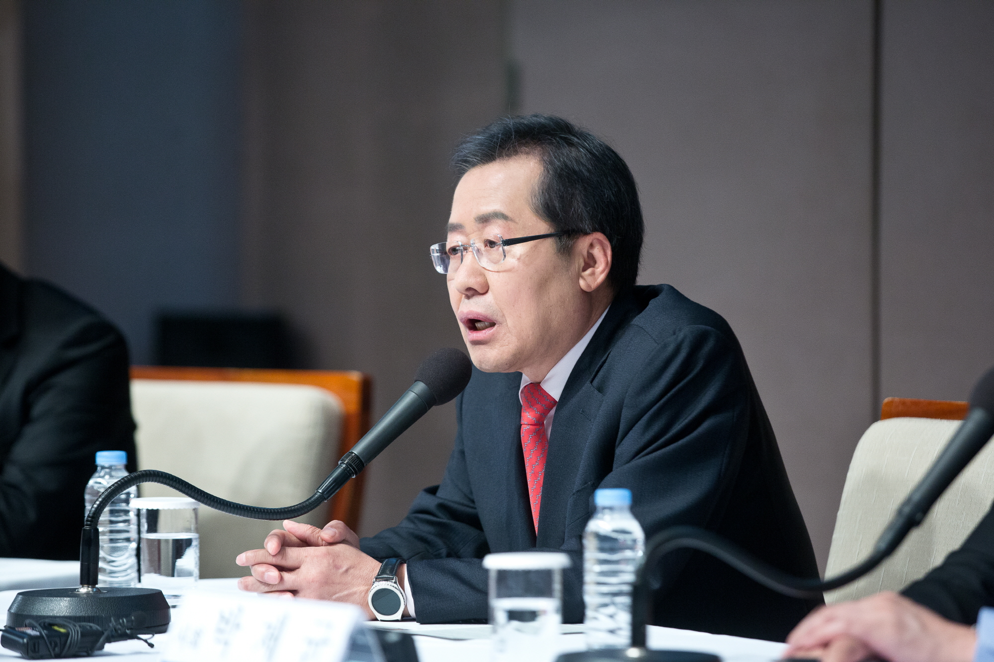 홍준표;홍준표 관훈토론회