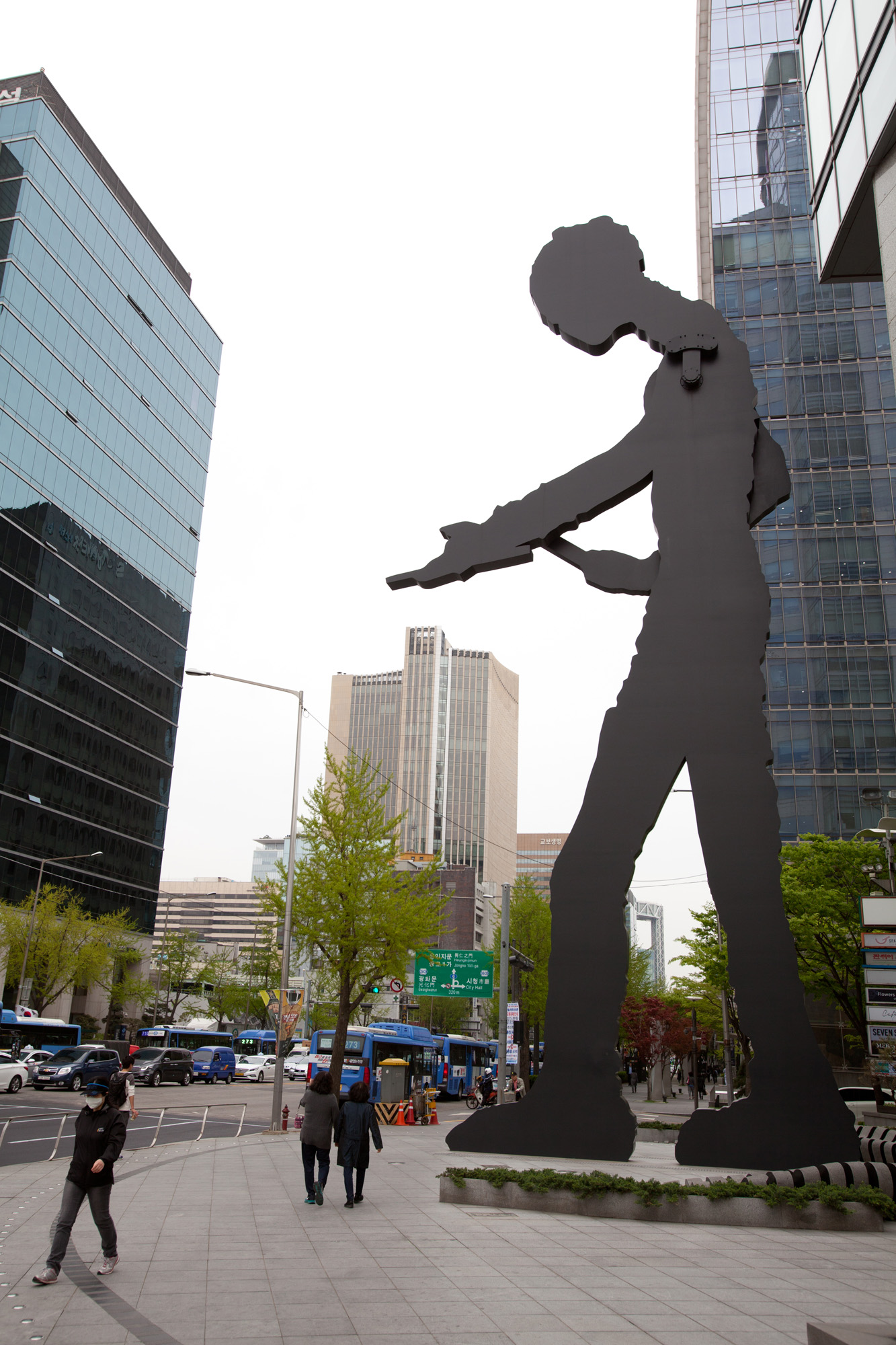 흥국생명;해머링맨;설치미술작품;조너선보롭스키;태광그룹