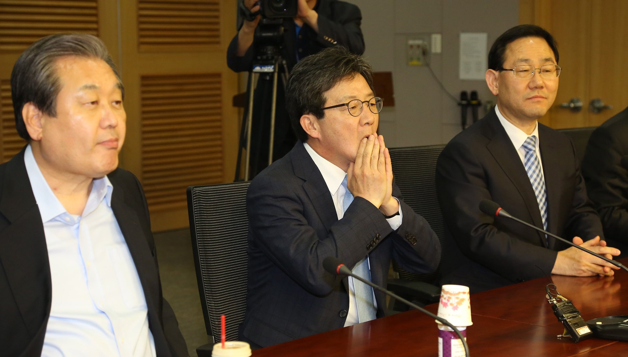정치;국회;유승민;바른정당;긴급의원총회;대선후보