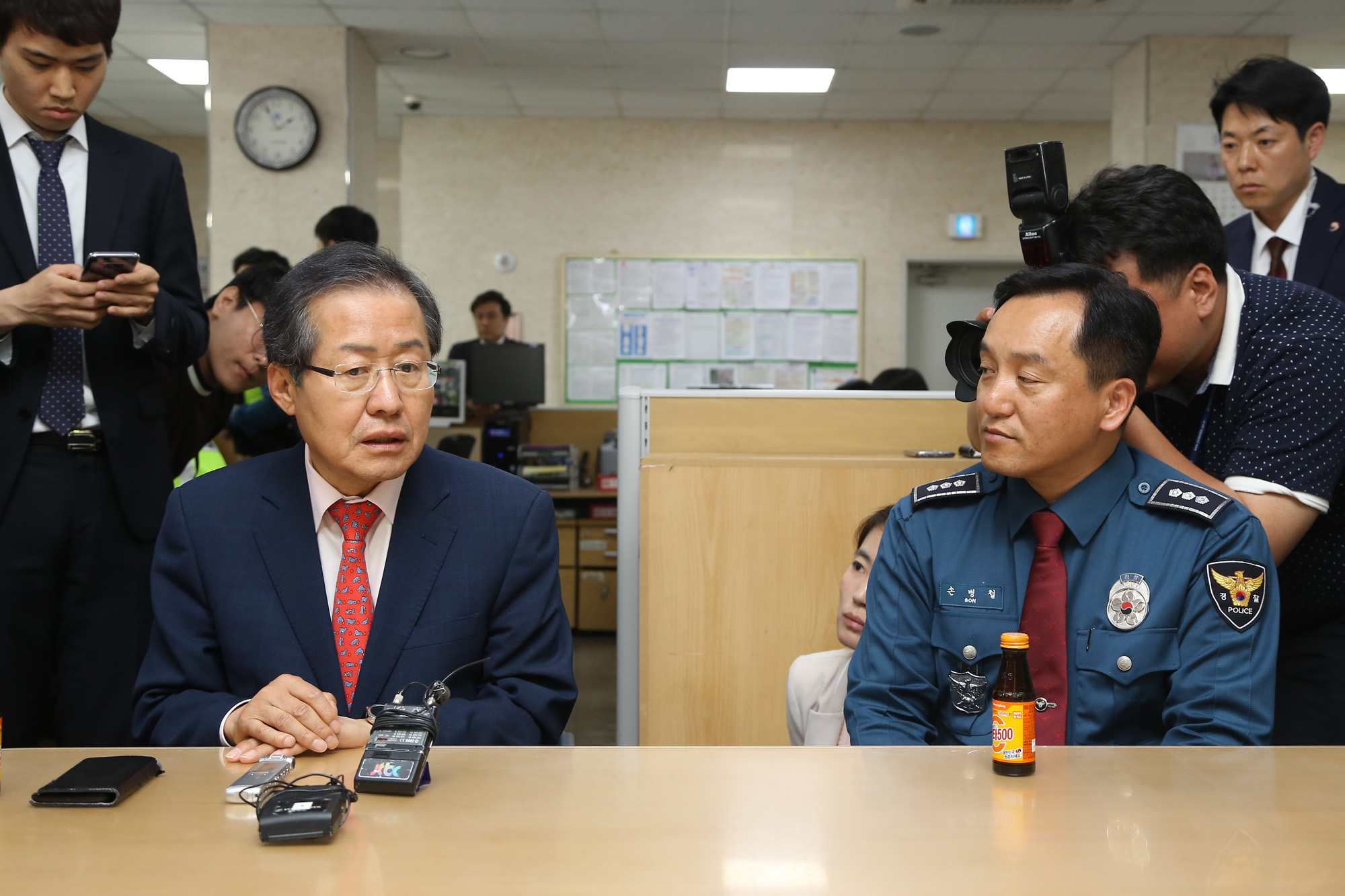 정치;홍준표;대선후보;마포홍익지구대