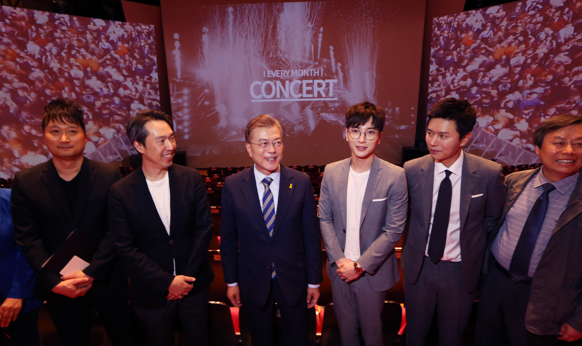 정치;문재인;대선후보;한류문화;한류문화콘텐츠;sm타운;sm아띠움