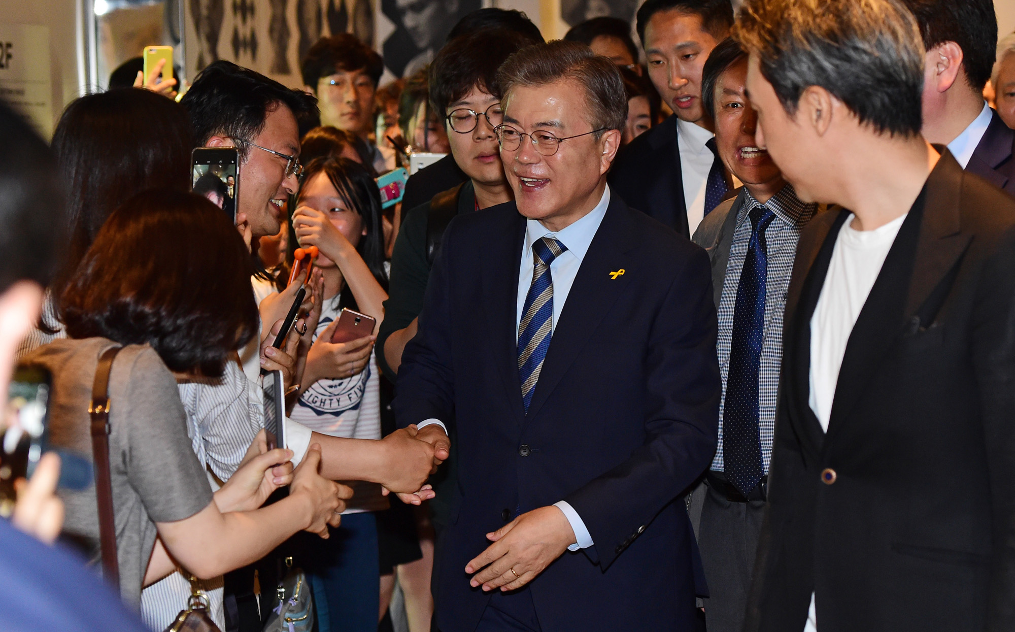 정치;문재인;대선후보;한류문화;한류문화콘텐츠;sm타운;sm아띠움