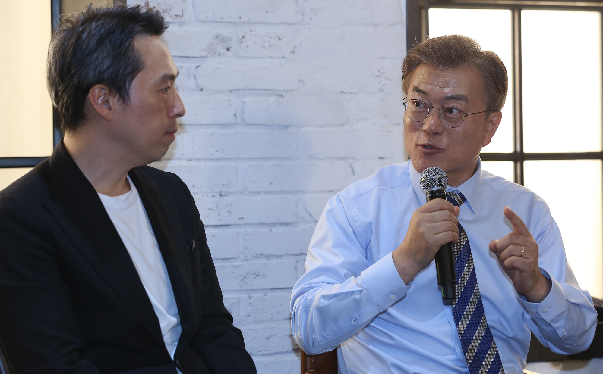 정치;문재인;한류문화콘텐츠간담회;대선후보;sm아띠움;이특;김민종