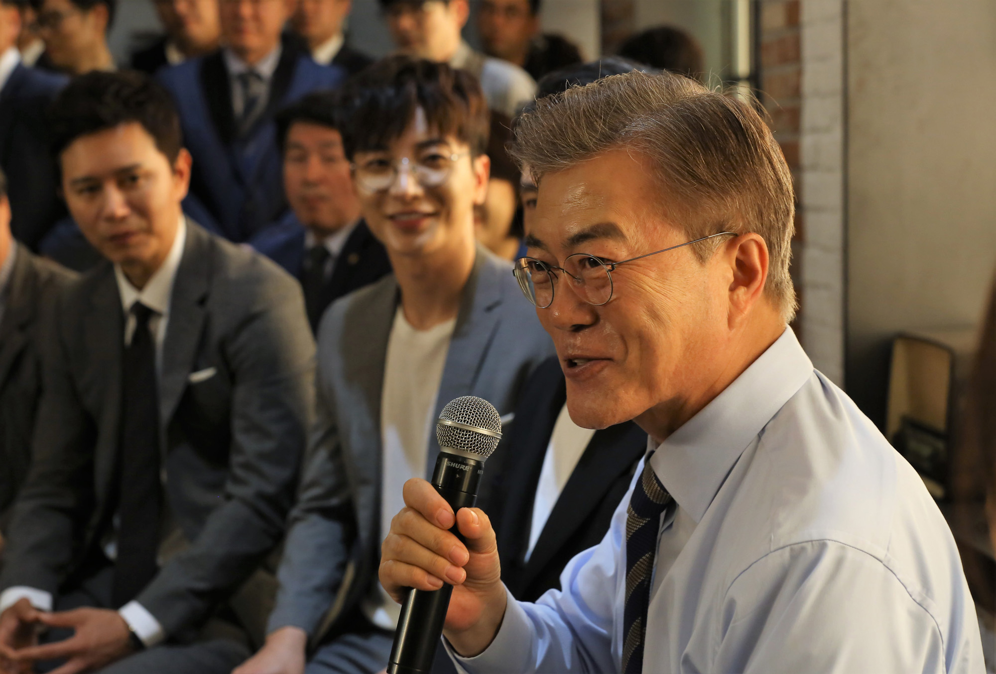 정치;문재인;한류문화콘텐츠간담회;대선후보;sm아띠움;이특;김민종