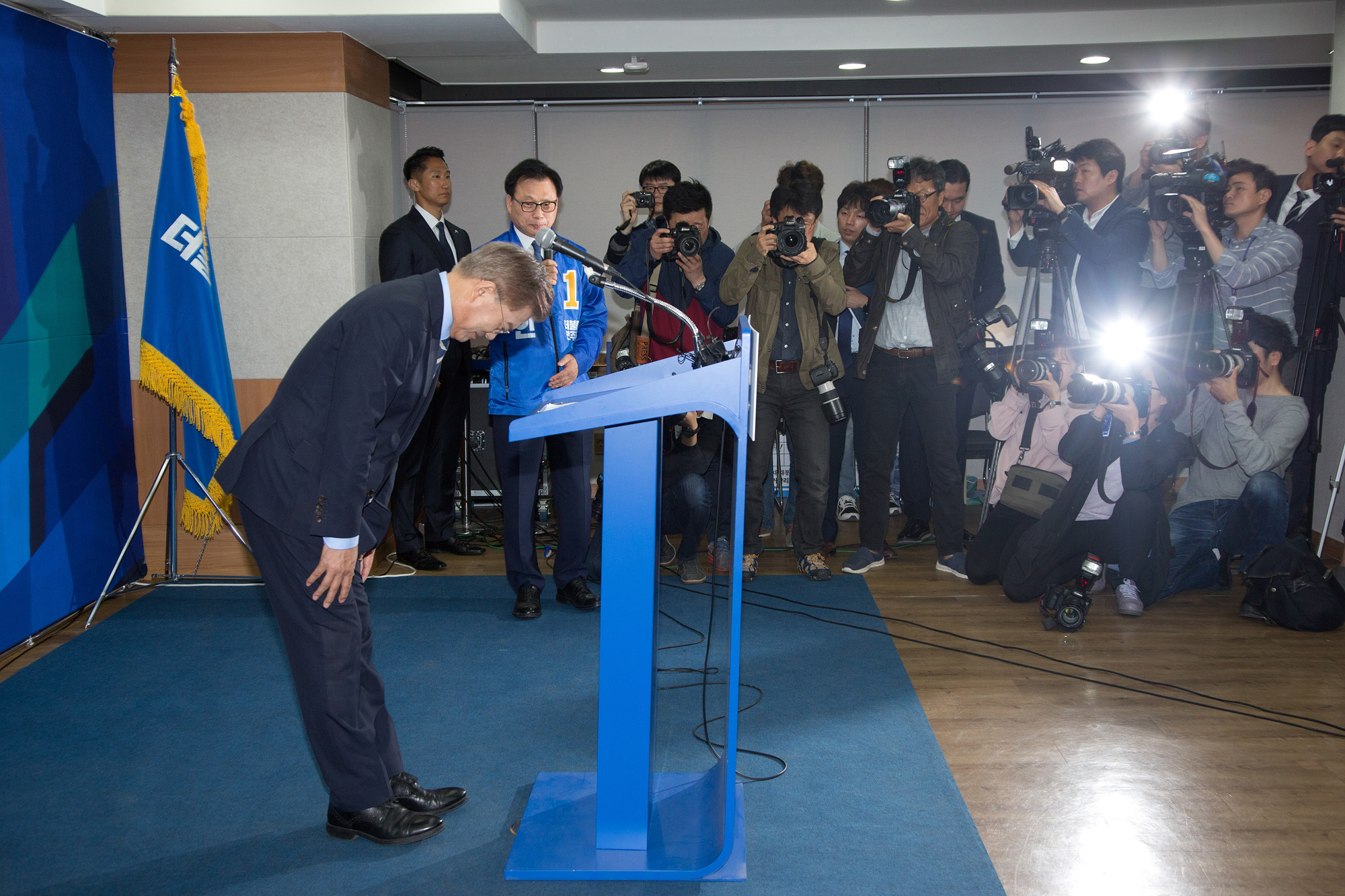 정치;정당;더불어민주당;더민주당;대선후보;대선주자;대통령후보;문재인;기자회견;대국민호소