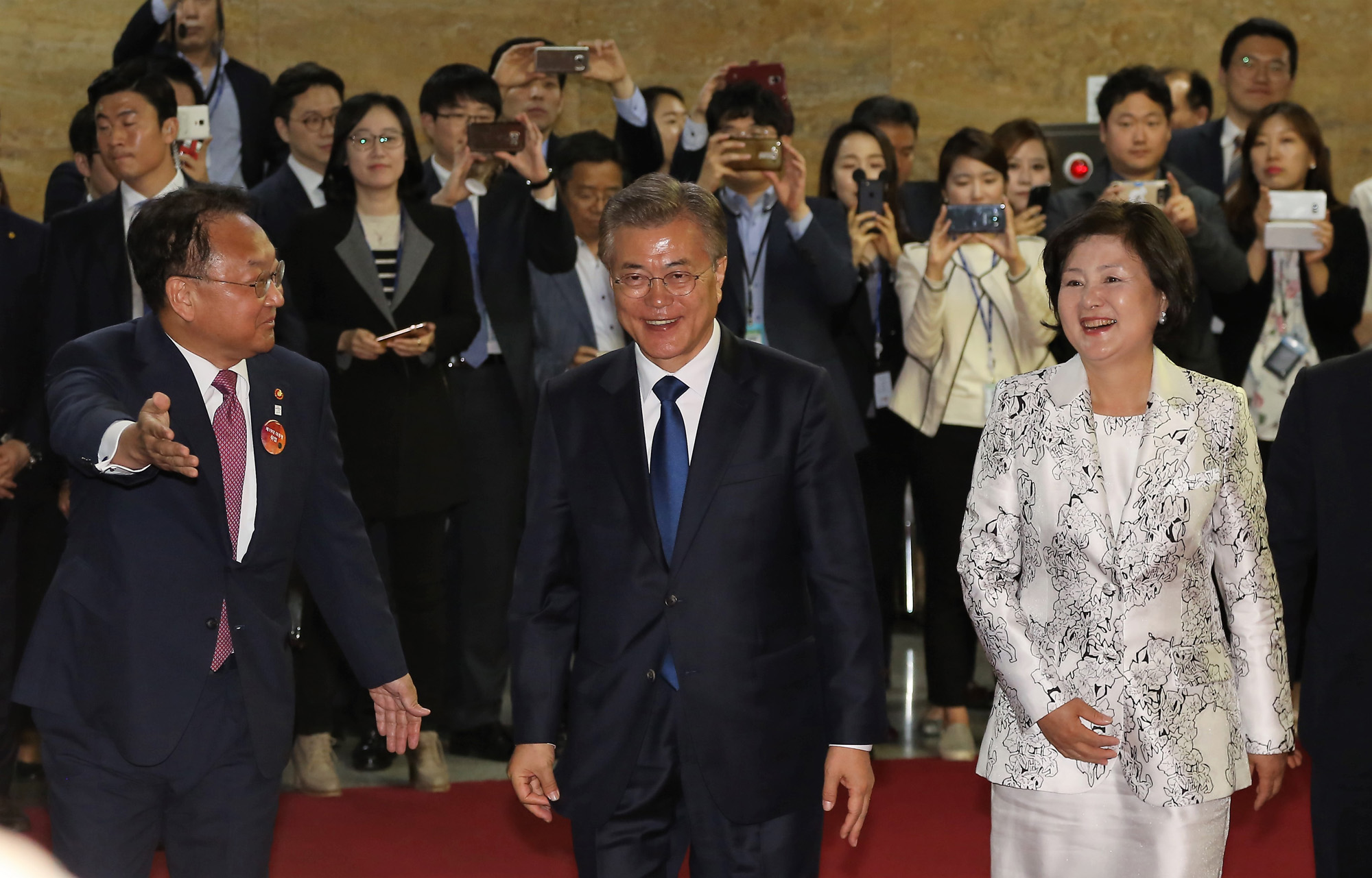 정치;문재인;취임식