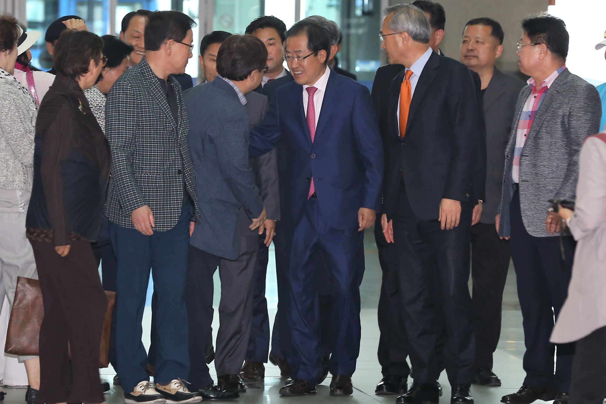 정치;홍준표;인천공항