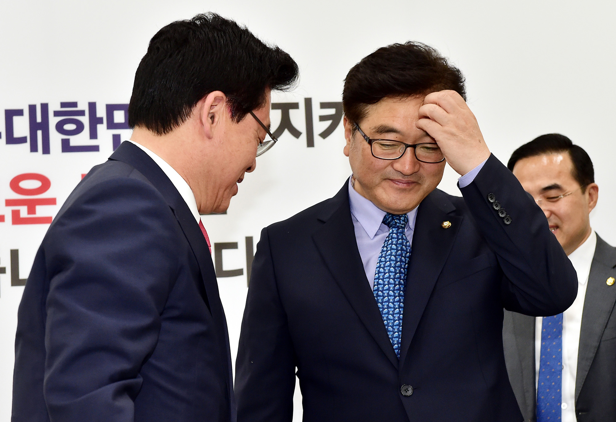 정치;국회;자유한국당;더불어민주당;정우택;우원식