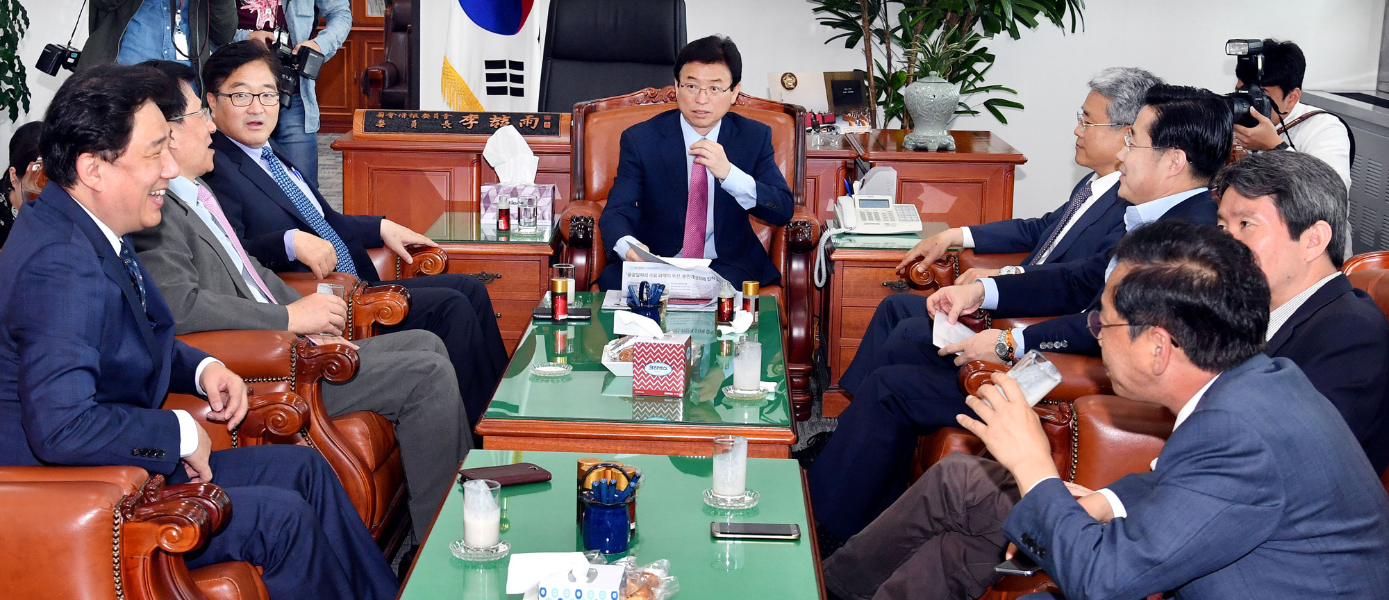 정치;국회;정보위원회;이철우