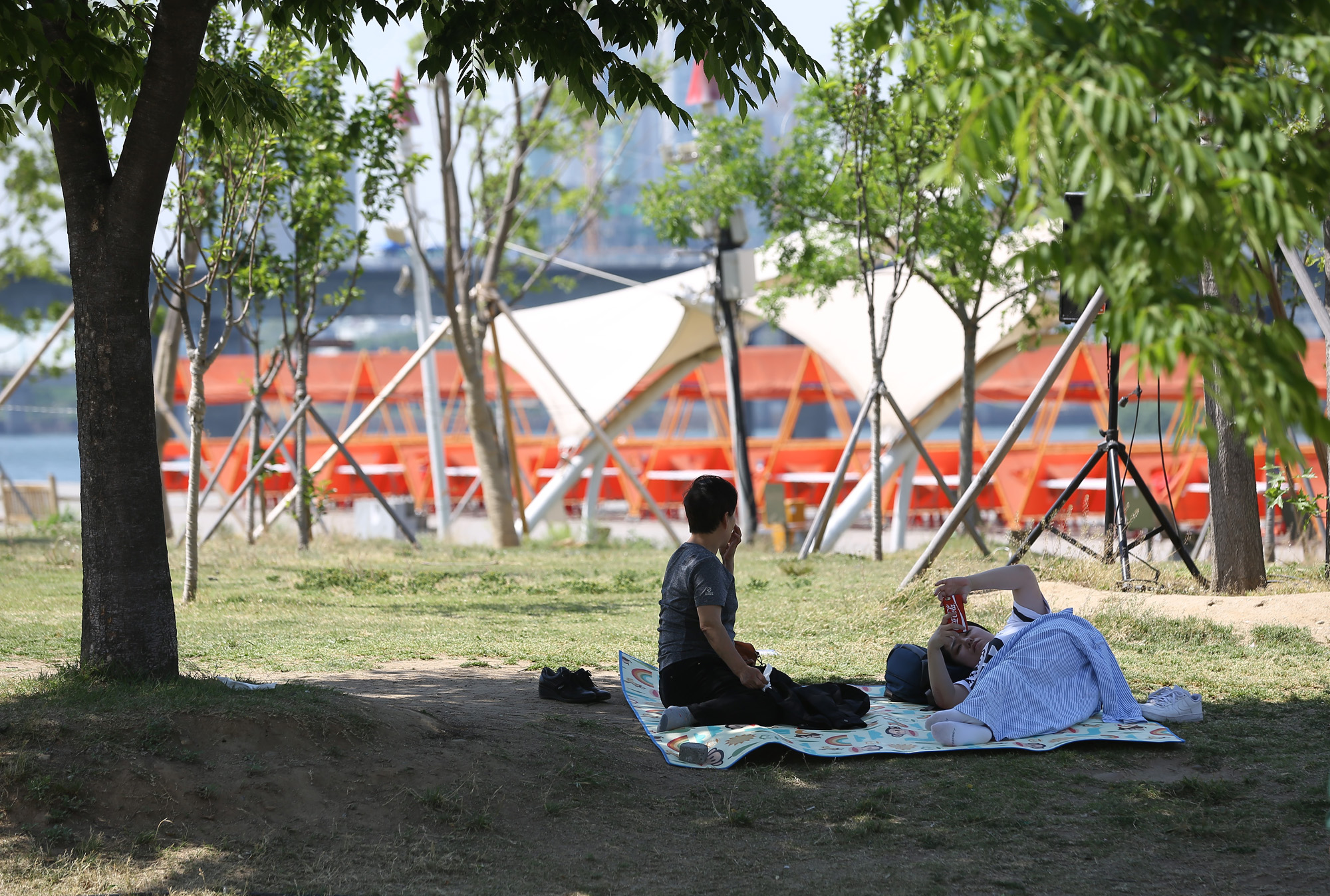 사회;날씨;무더위;여름날씨;여의도한강공원;물빛광장