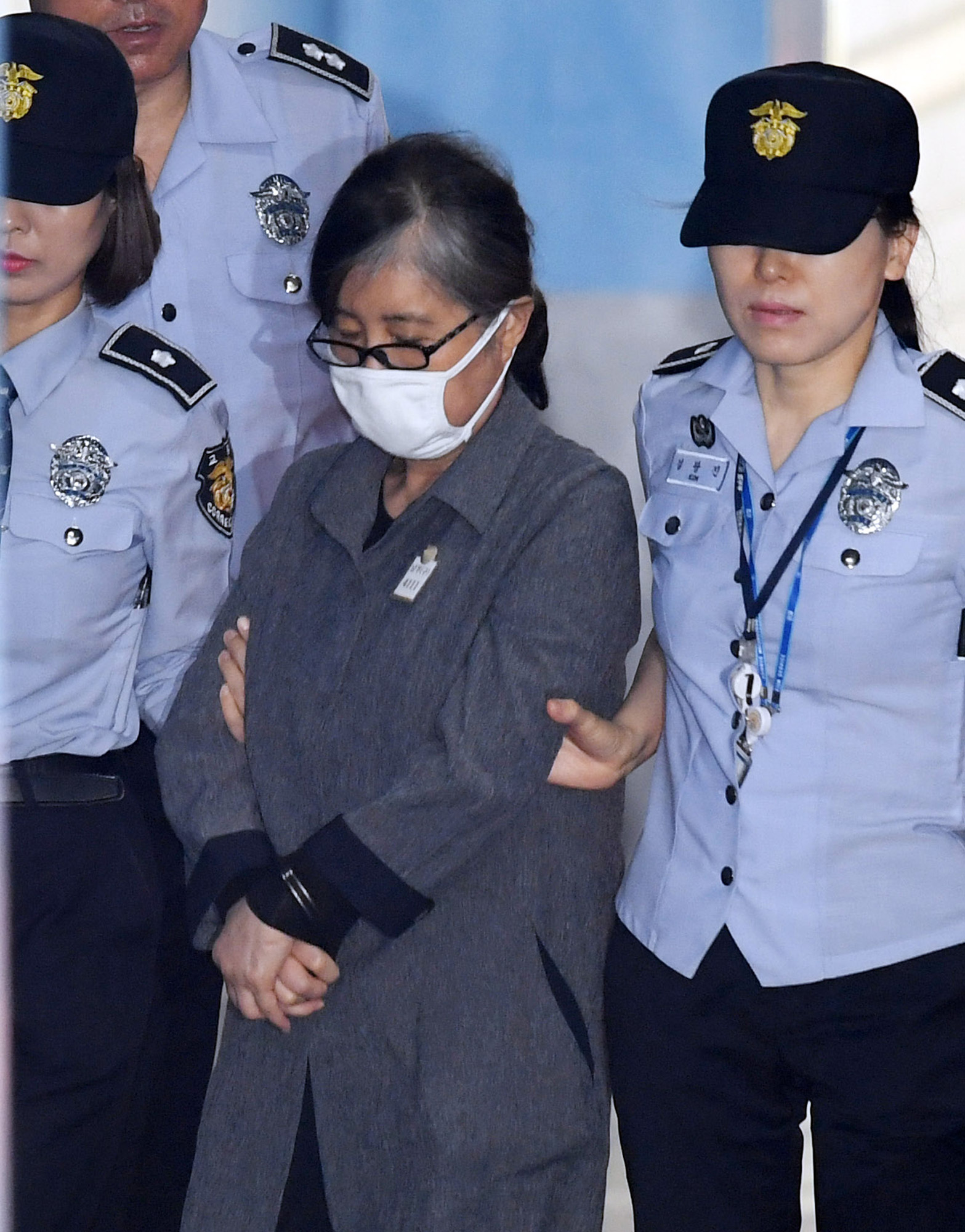 법원;재판;최순실;호송차