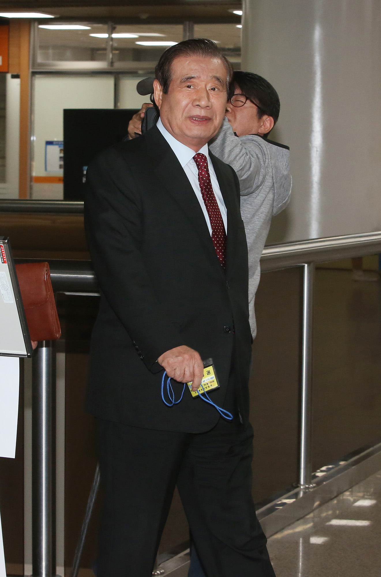 법원;재판;한광옥