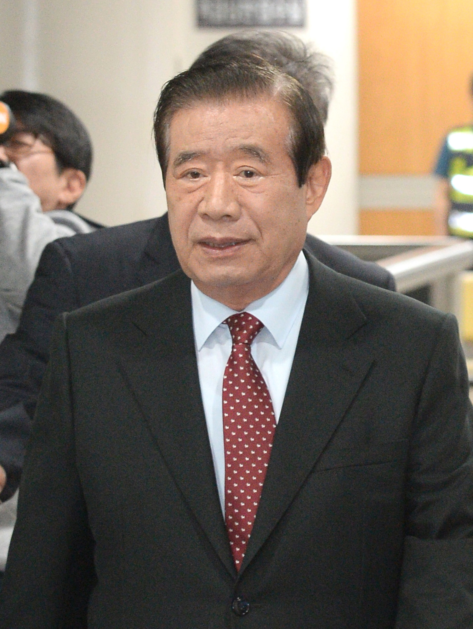 법원;재판;한광옥