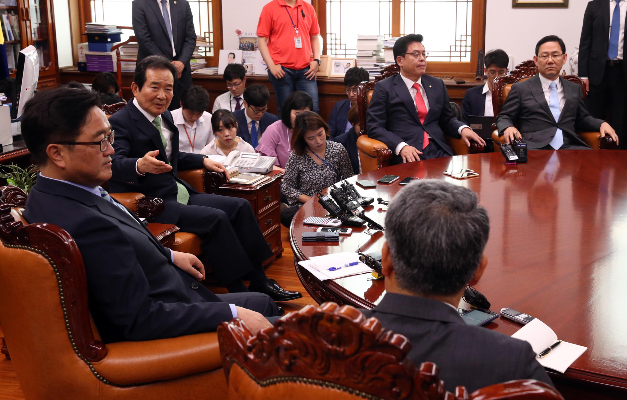 정치;국회;국회의장;정세균;4당원내대표;우원식;정우택;주호영;김동철