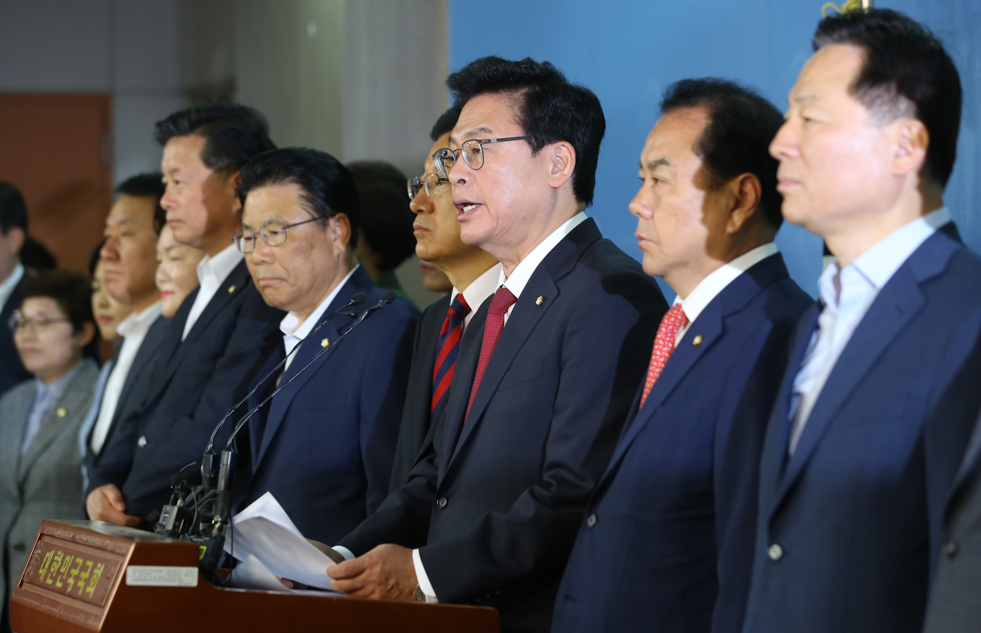 정치;국회;정우택;총리후보반대