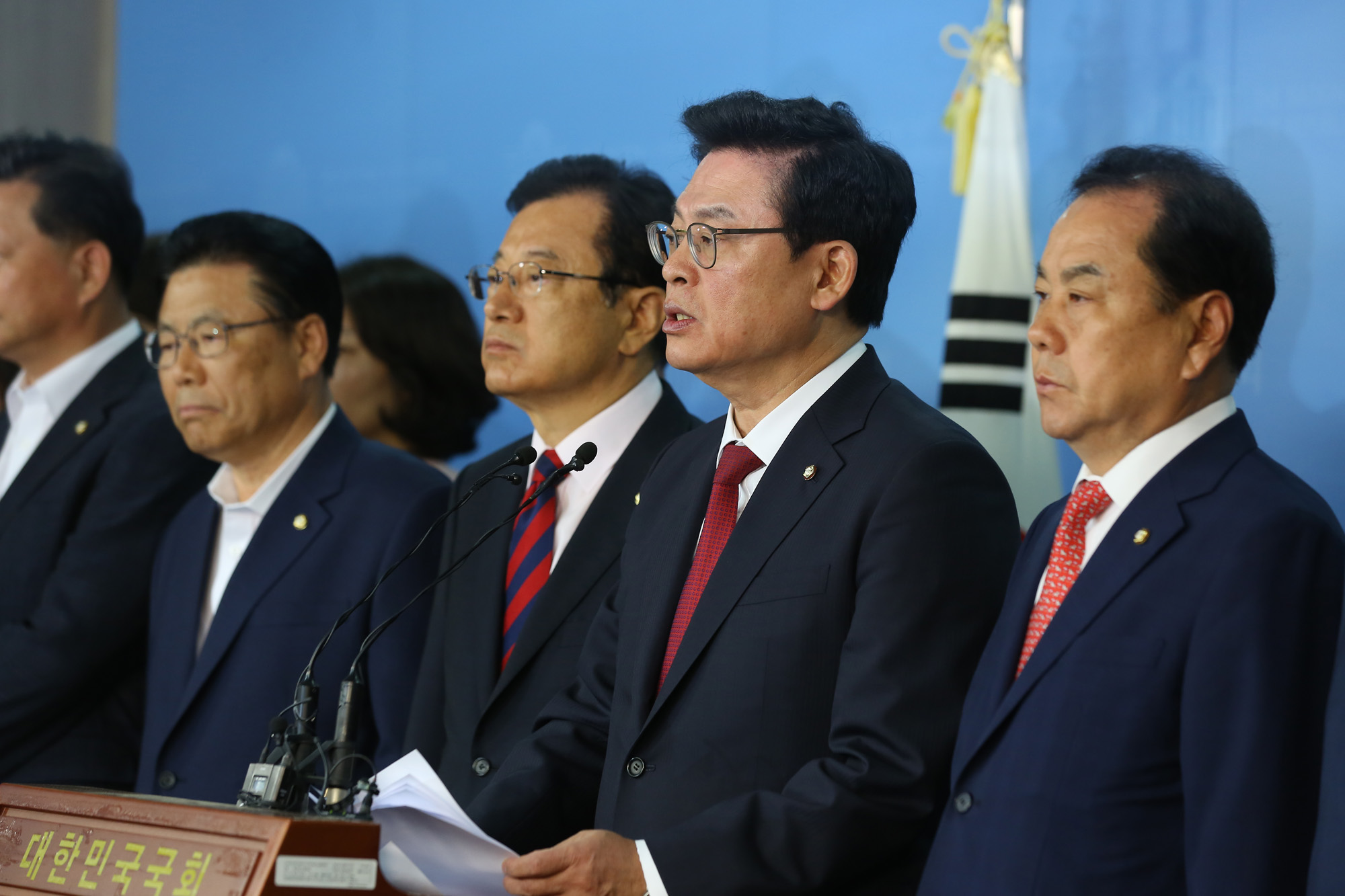 정치;국회;정우택;총리후보반대