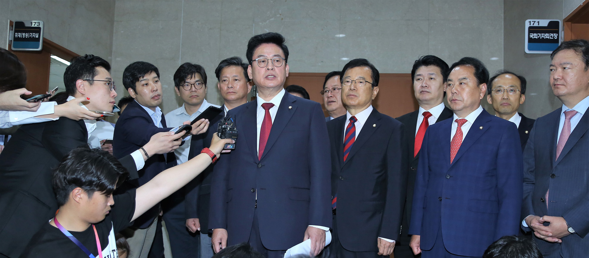 정치;국회;정우택;총리후보반대