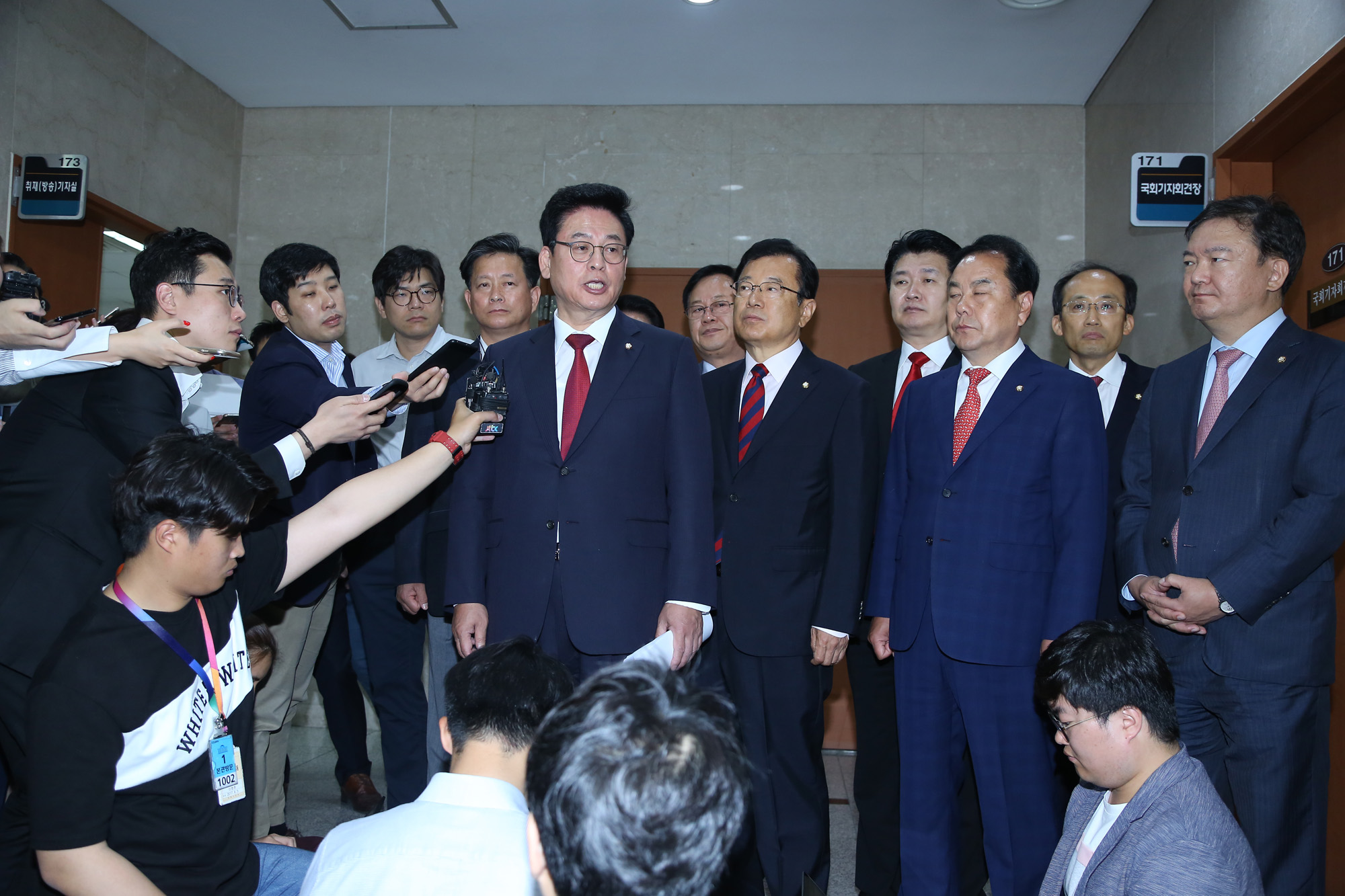정치;국회;정우택;총리후보반대