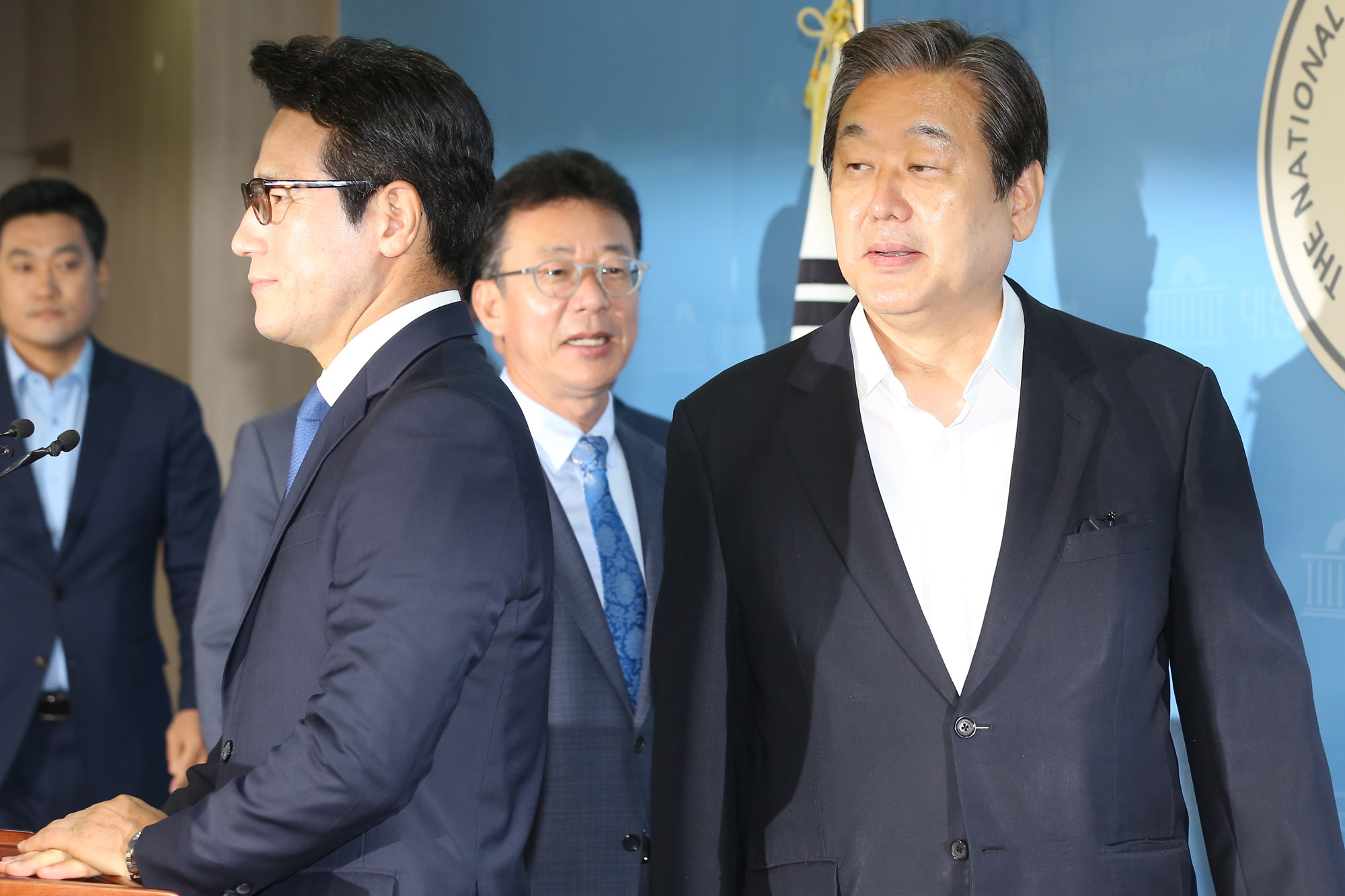 정치;국회;김무성;세비반납;정병국