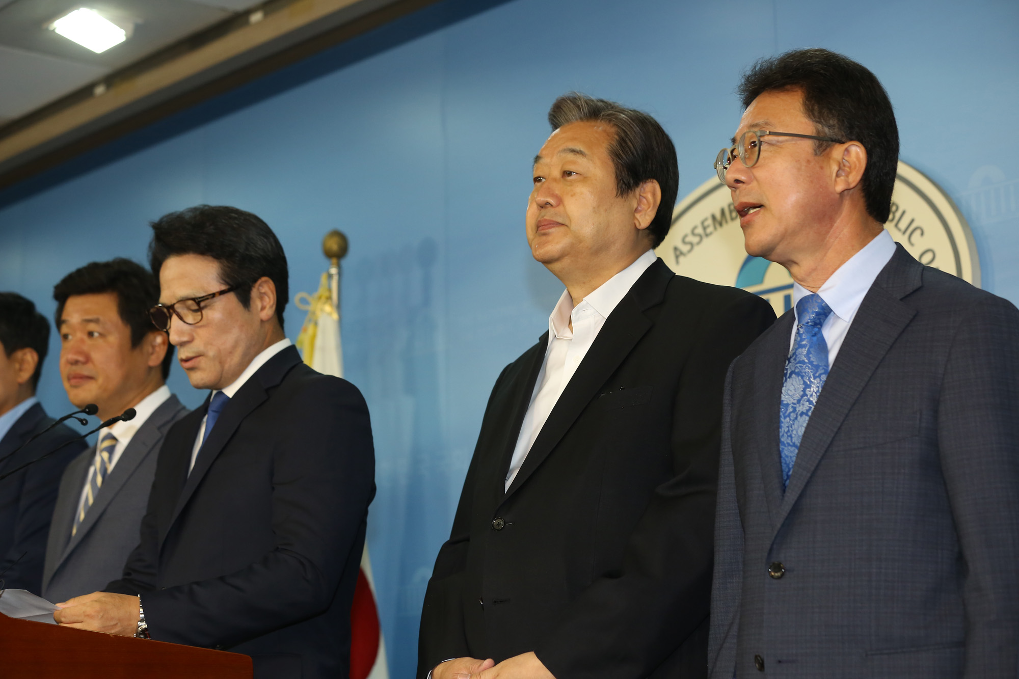 정치;국회;김무성;세비반납;정병국