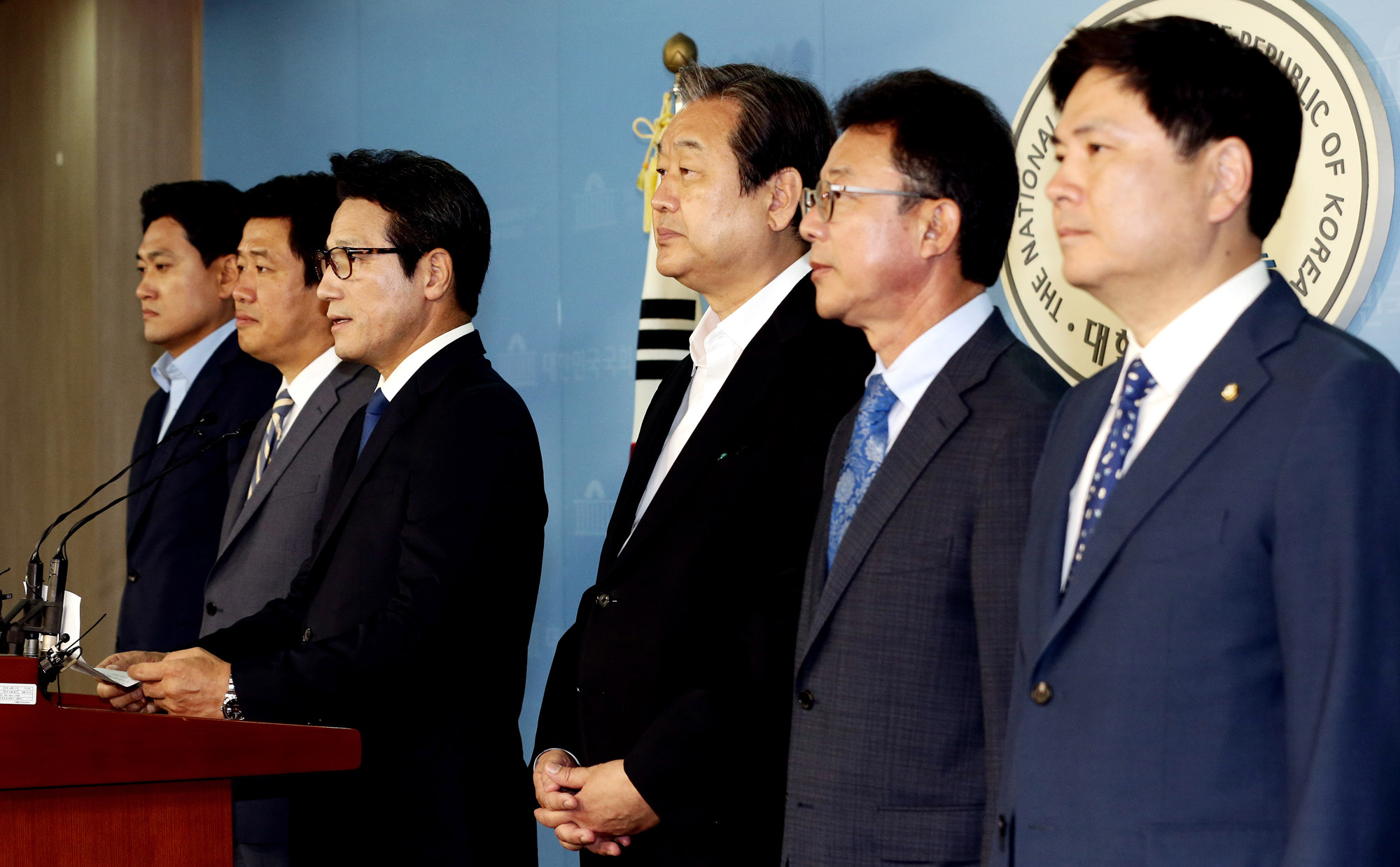정치;국회;바른정당;김무성;세비반납