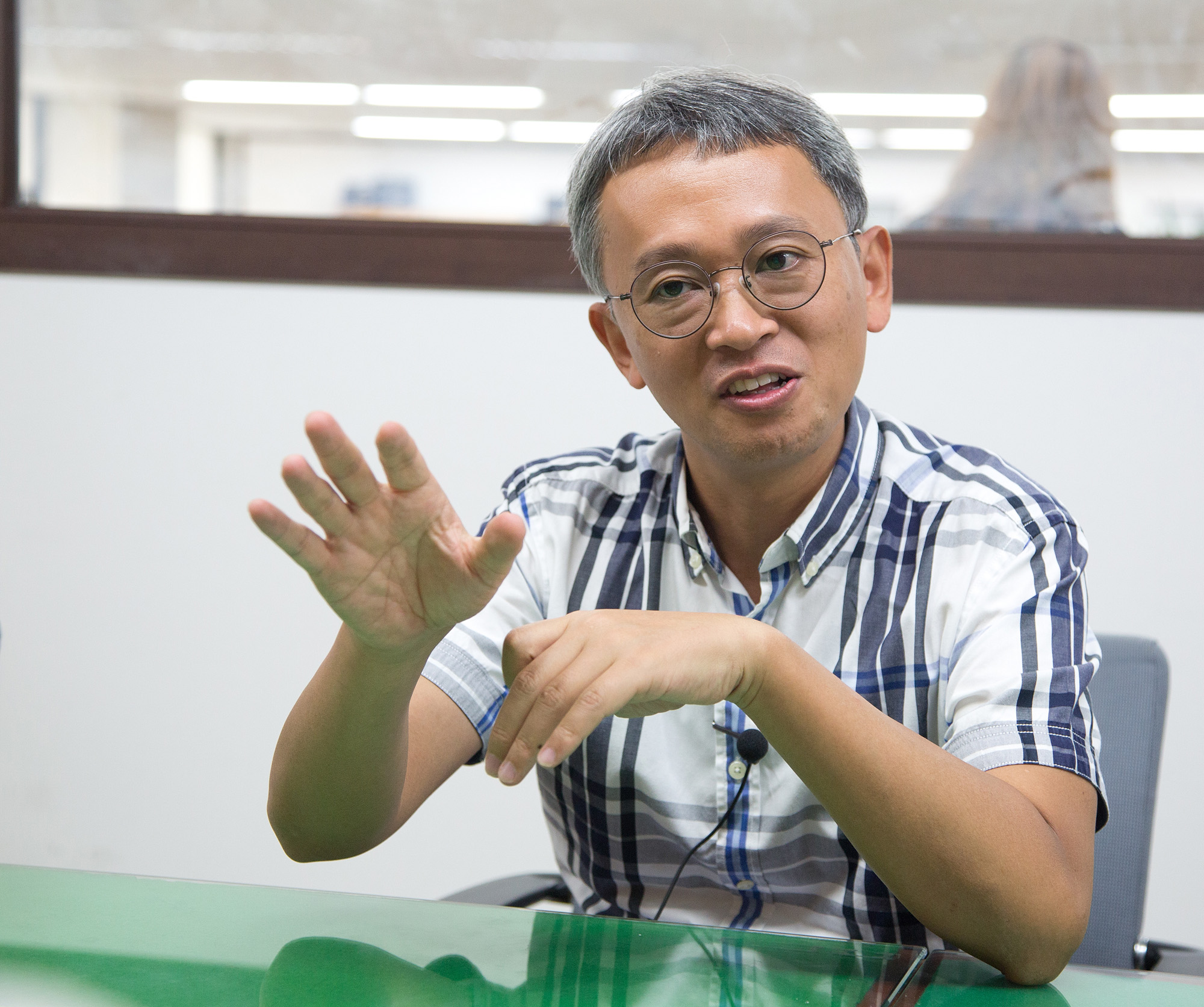 비즈한국;MBC;PD;피디;예능피디;드라마피디;저자;영어;김민식