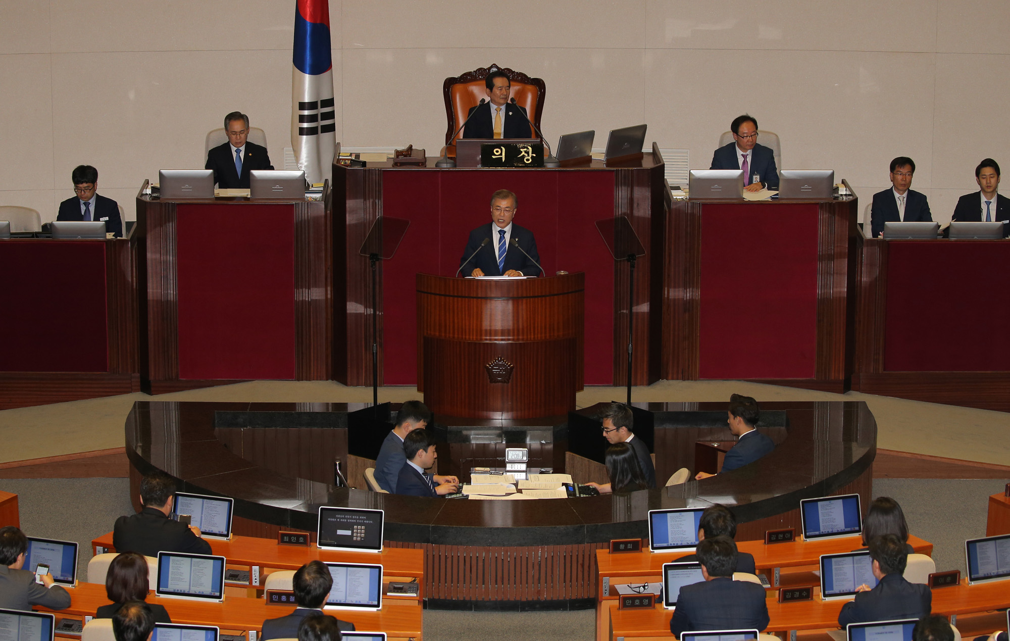 정치;국회;시정연설;대통령;문재인