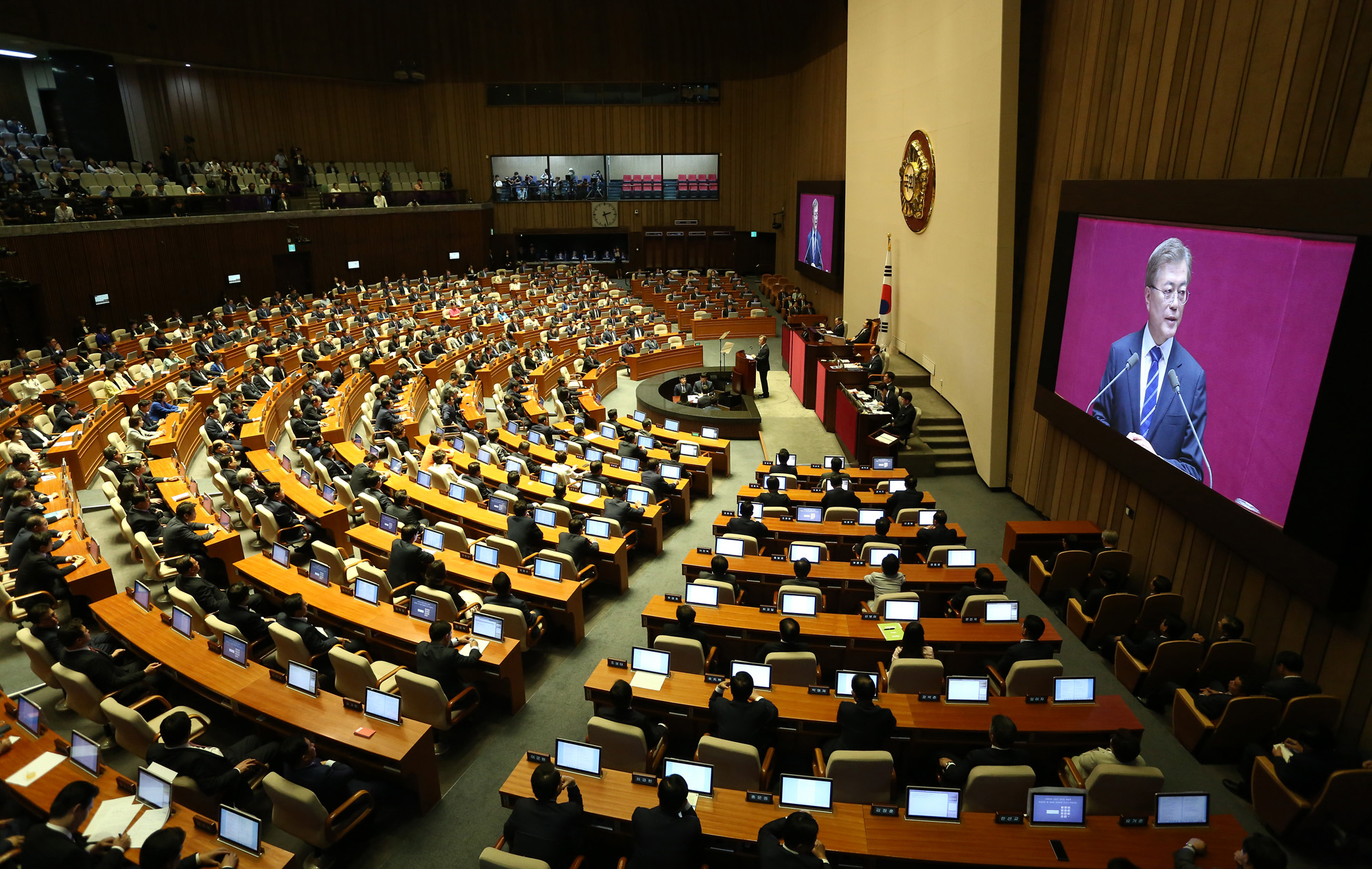 정치;정당;시정연설;대통령;문재인
