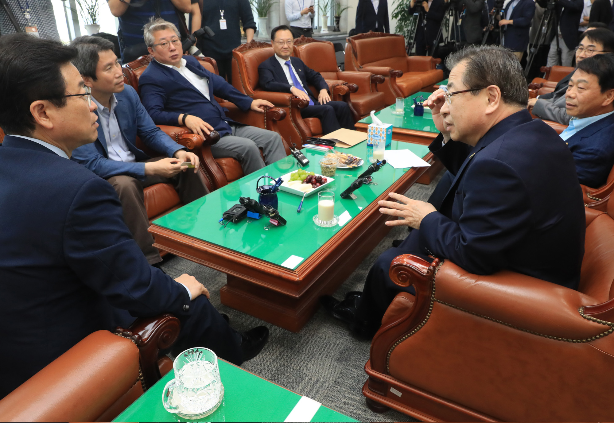 정치;국회;정보위원회;서훈;국정원장;이철우